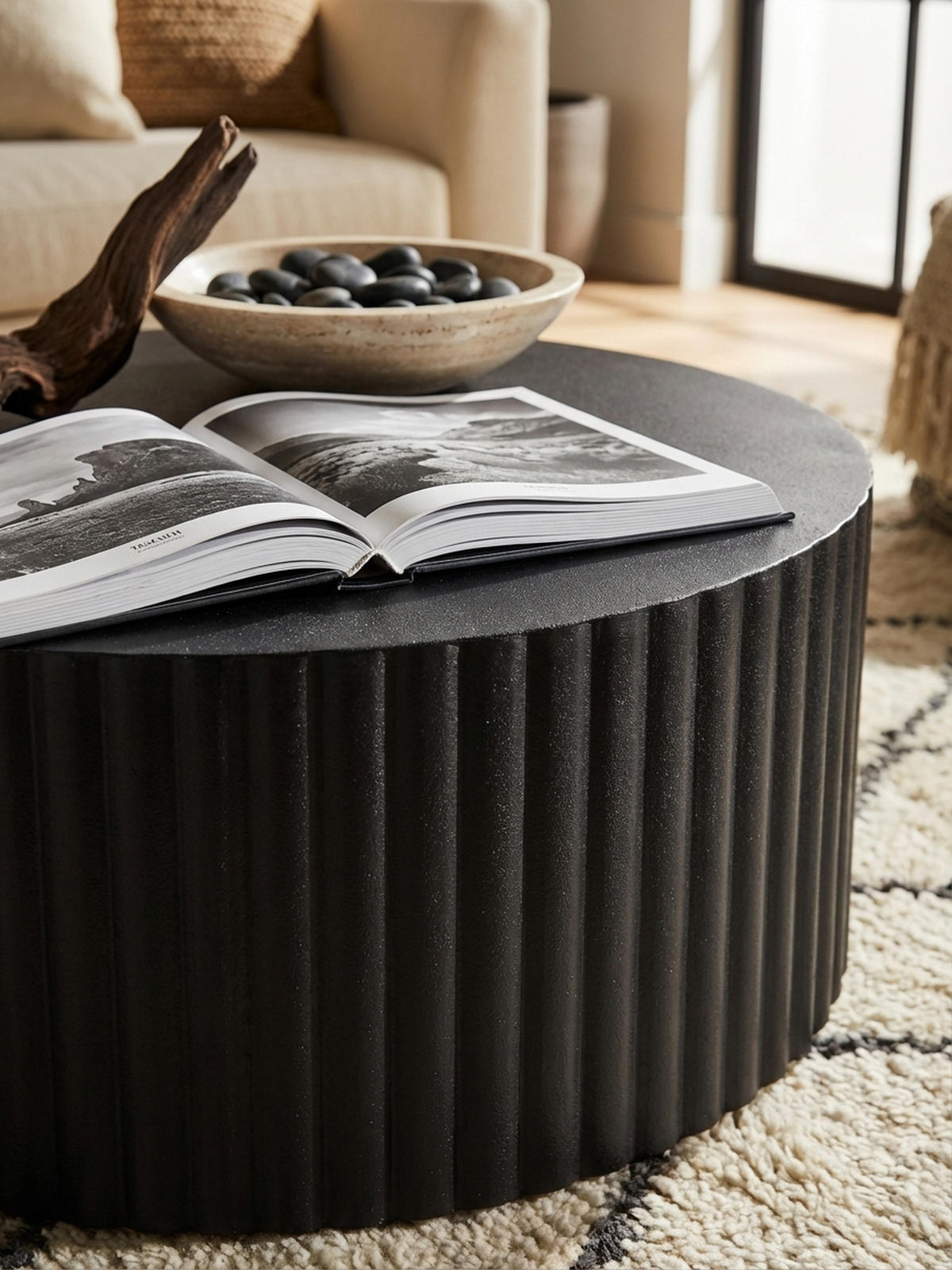 SOFATISCH Rund, Schwarz Metall, Wellenmuster, Maße 67x67x31 cm - Schwarz, Metall (67/67/31cm) - KADIMA DESIGN