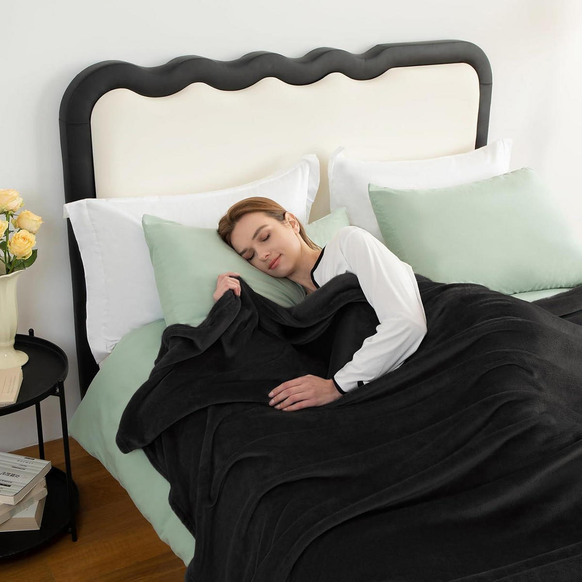 KUSCHELDECKE Flauschig 130 x 150 cm Schwarz - Schwarz, Textil (130/150cm)