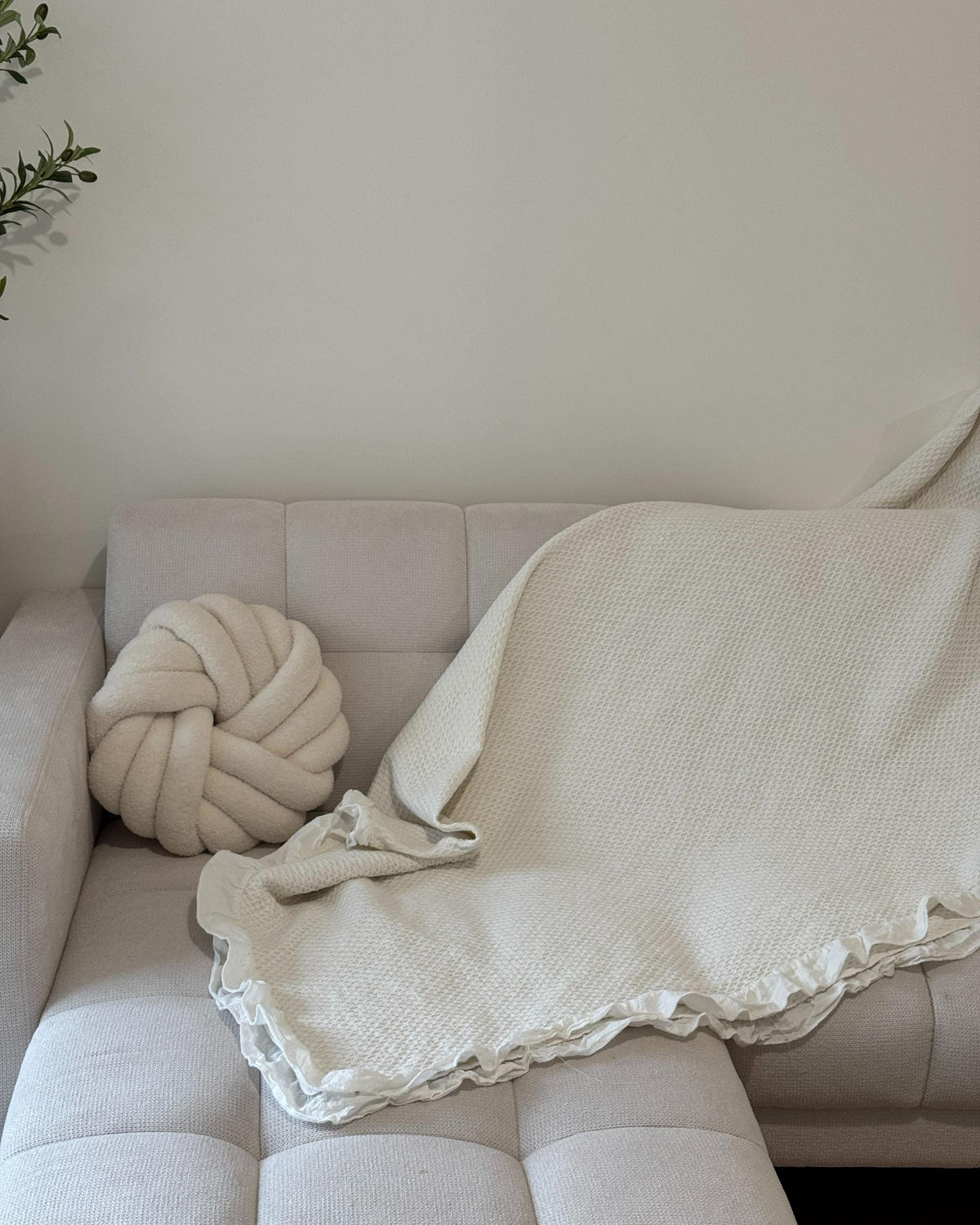 PĂTURĂ albă 200 x 220 cm Hatton - alb, material textil (200/220cm) - Beliani