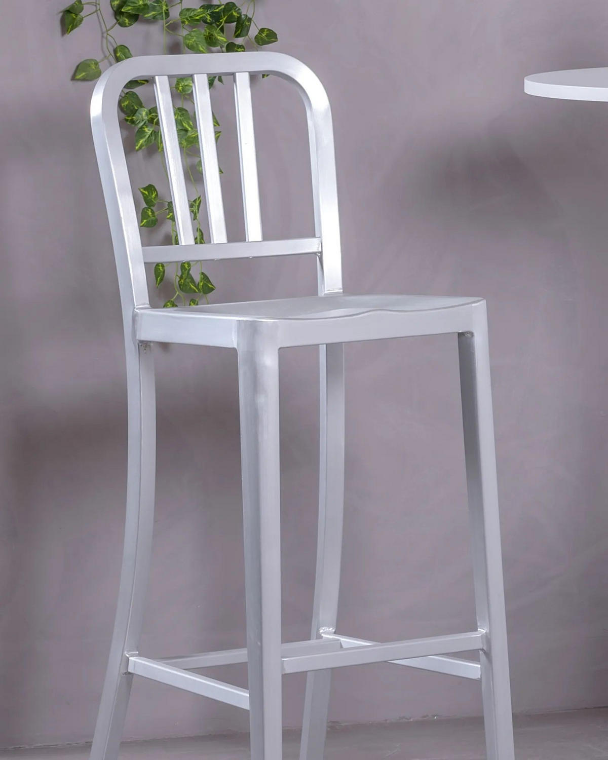 HOCKER Metall Alufarben - Alufarben, Metall (41/109/52cm) - Nest Dream