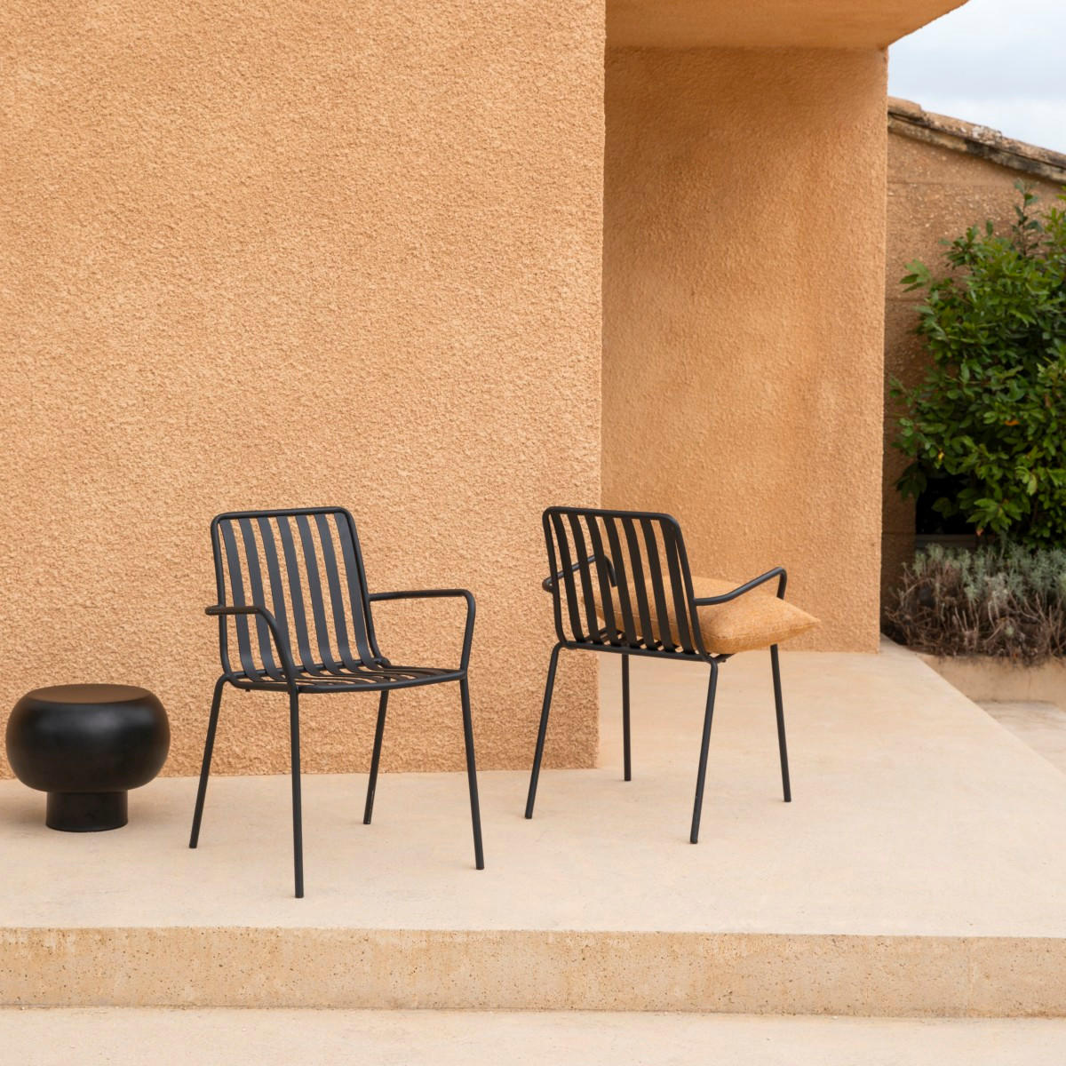 GARTENMÖBEL-SET 7-tlg Téo Schwarz aus Teak - Schwarz, Holz - Tikamoon