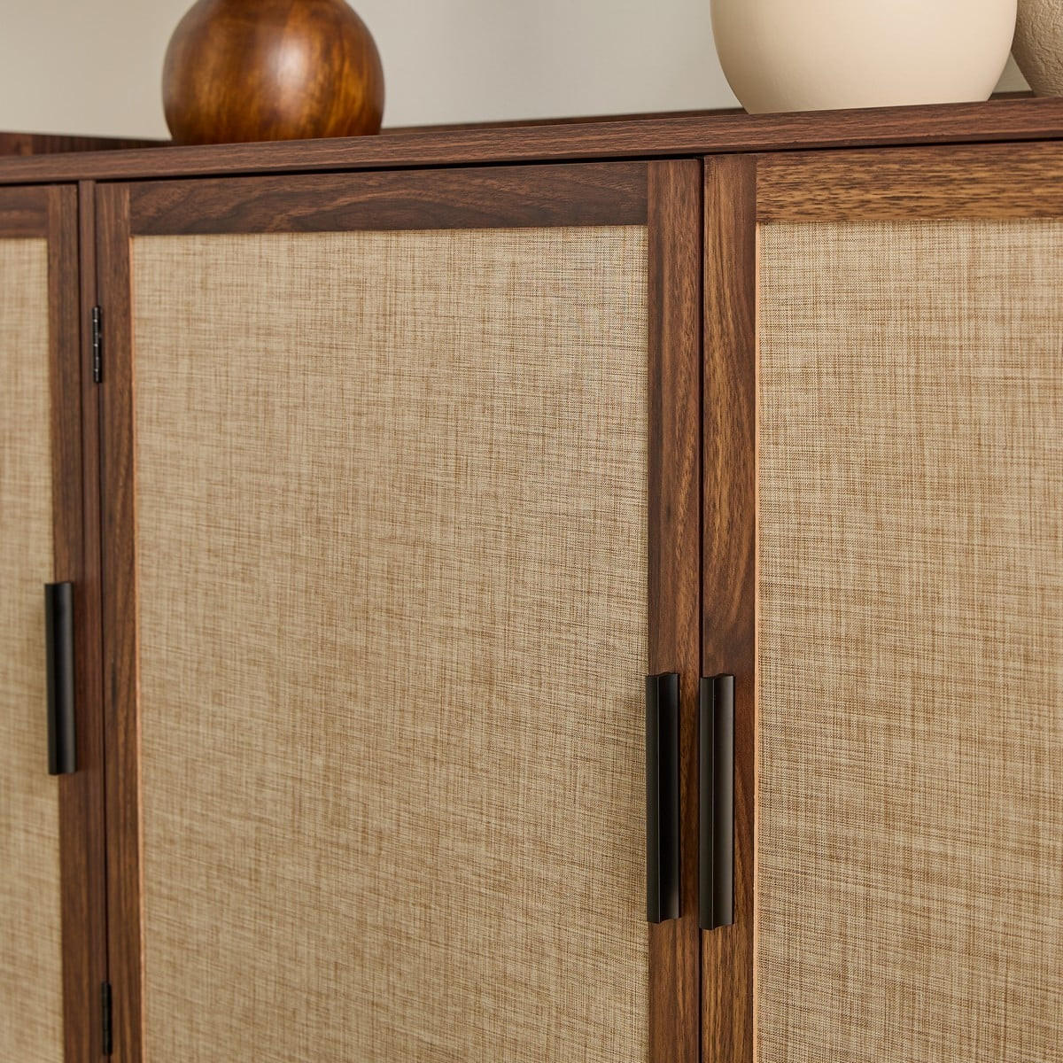 SIDEBOARD mit 3 Türen in Nussbaumdekor und Stofffronten 39,5/79/140 cm - Nussbaumfarben, Holzwerkstoff (39.5/79/46cm) - Calicosy