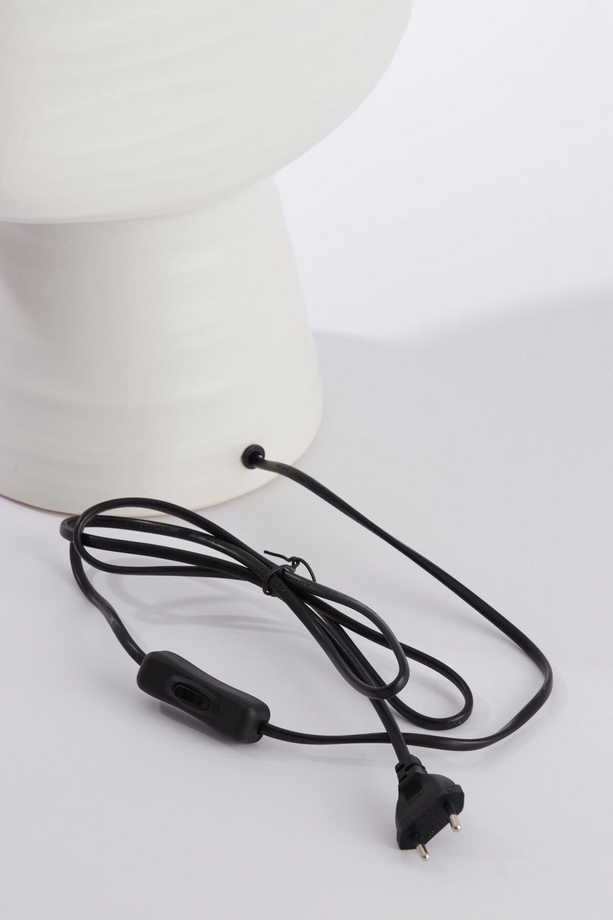 LAMPENFUSS Gandoro Weiß Ø29,5/49 cm - Weiß, Keramik (29.5/18.5/49cm) - Light & Living