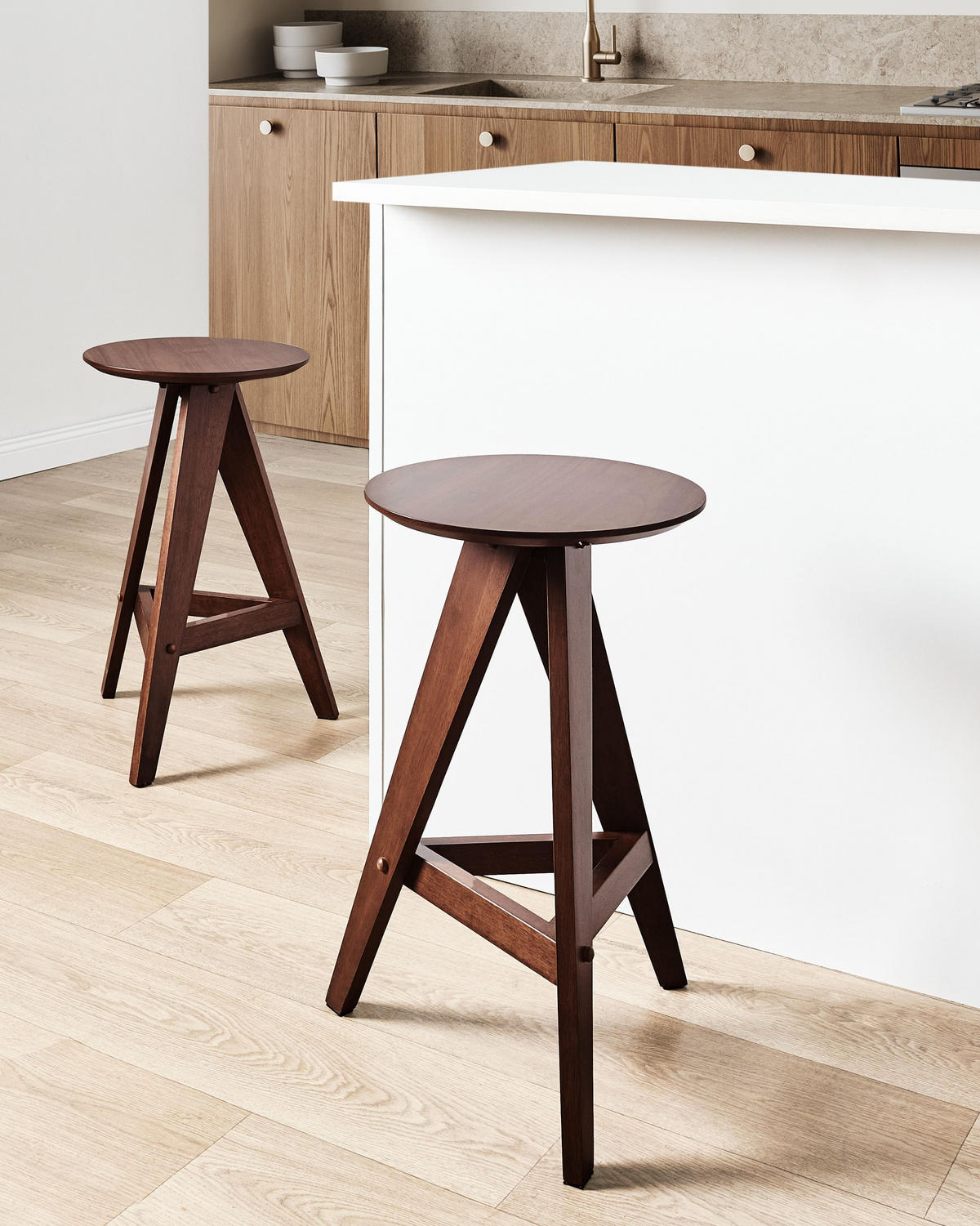 BARHOCKERN 2er-Set Dunkelbraun Aroma - Dunkelbraun, Holz (43/62/43cm) - Beliani