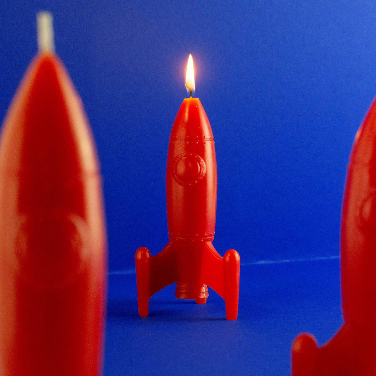 FIGURENKERZE The Rocket Candle, Paraffinwachs, Rot, 18.5 cm - Rot, Paraffin (9/18.5/10cm) - Donkey Products