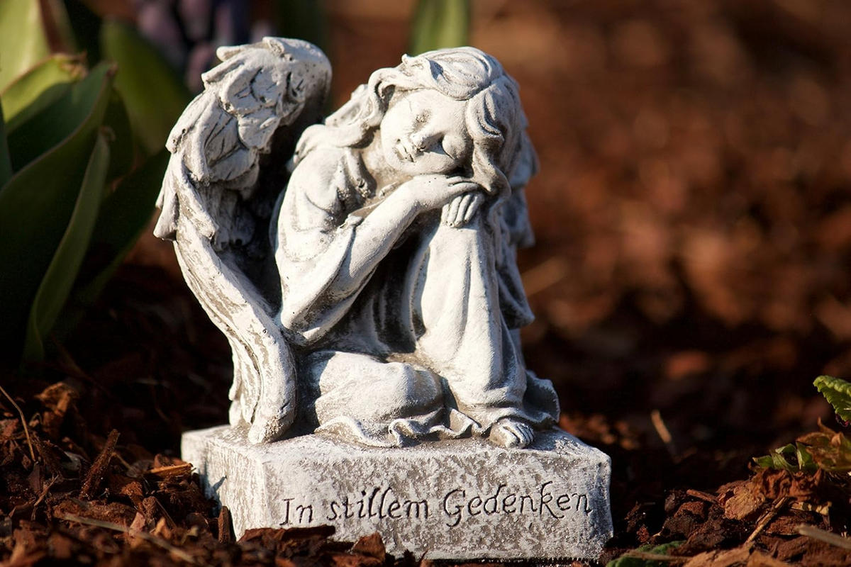 STEINFIGUR Engel auf Sockel, mit Inschrift frostfest Steinguss - Grau, Stein (8/12/8cm) - stoneandstyle