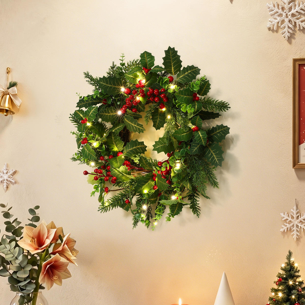 RUNDER LED-Weihnachtskranz Ø 40 cm mit roten Beeren, 30 LEDs, Timer - Dunkelgrün, Naturmaterialien (40cm) - Hometopia
