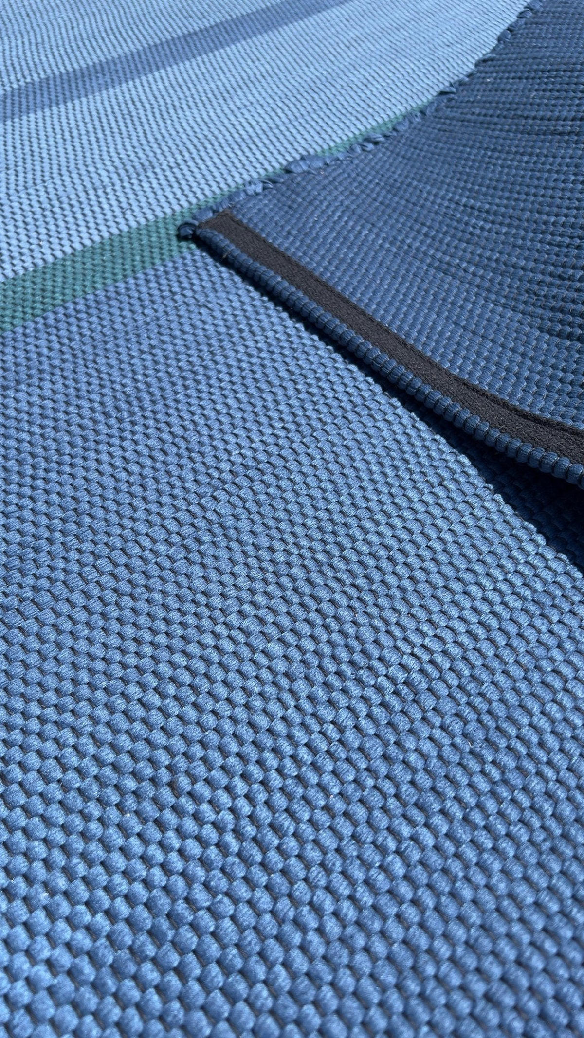 TEPPICH aus recycelten Fasern handgewebt blau - Blau, Naturmaterialien (140/200cm) - AFK Living