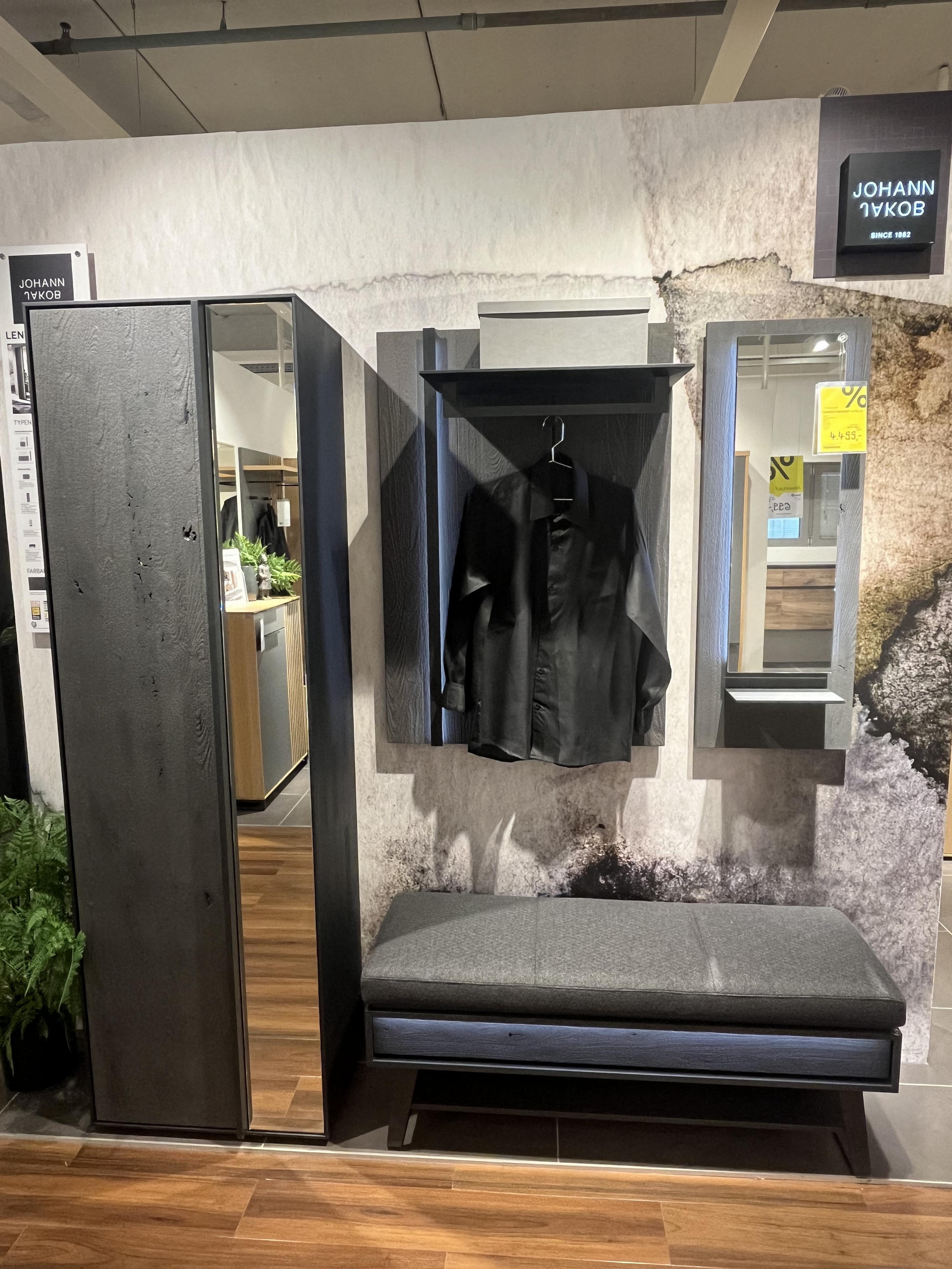 Garderobenset Lenya - Johann Jakob