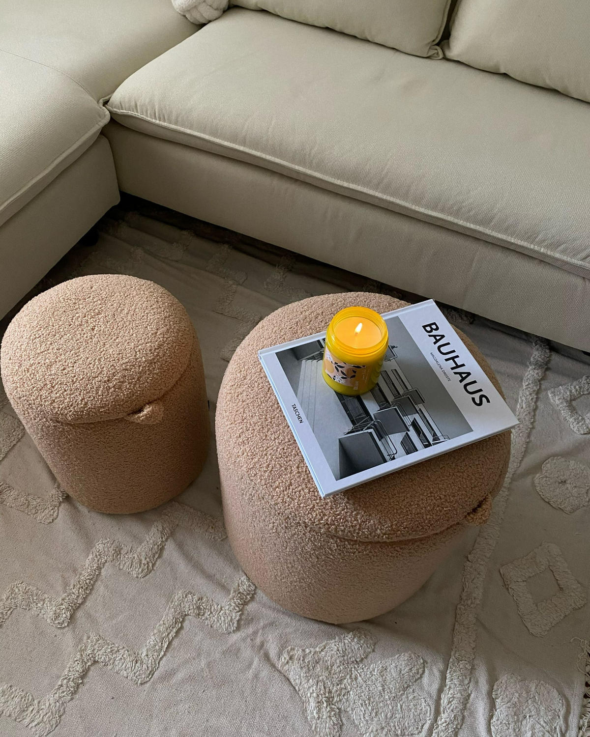 PUF sada 2 ks Bouclé Světle hnědý - světle hnědá, textil (30/37/30cm) - Beliani