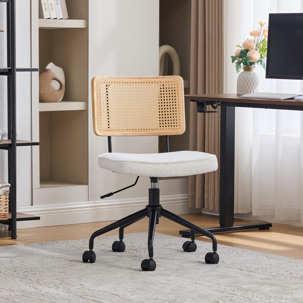 DREHSTUHL DE-36881 mit Rattan-Rückenlehne und Chenille-Sitz Elfenbein - Creme, Metall (58.5/91.5/55cm) - ComfortXL