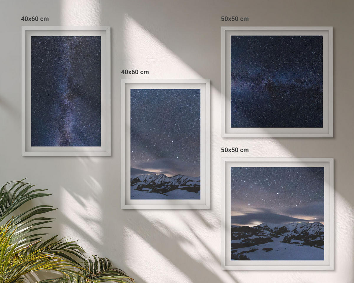 BILDER SET 4er Set - 50x50 cm & 40x60 cm Weißer Rahmen - Nachthimmel, Berge, Sterne - Weiß, Kunststoff (50/50cm) - TULUP