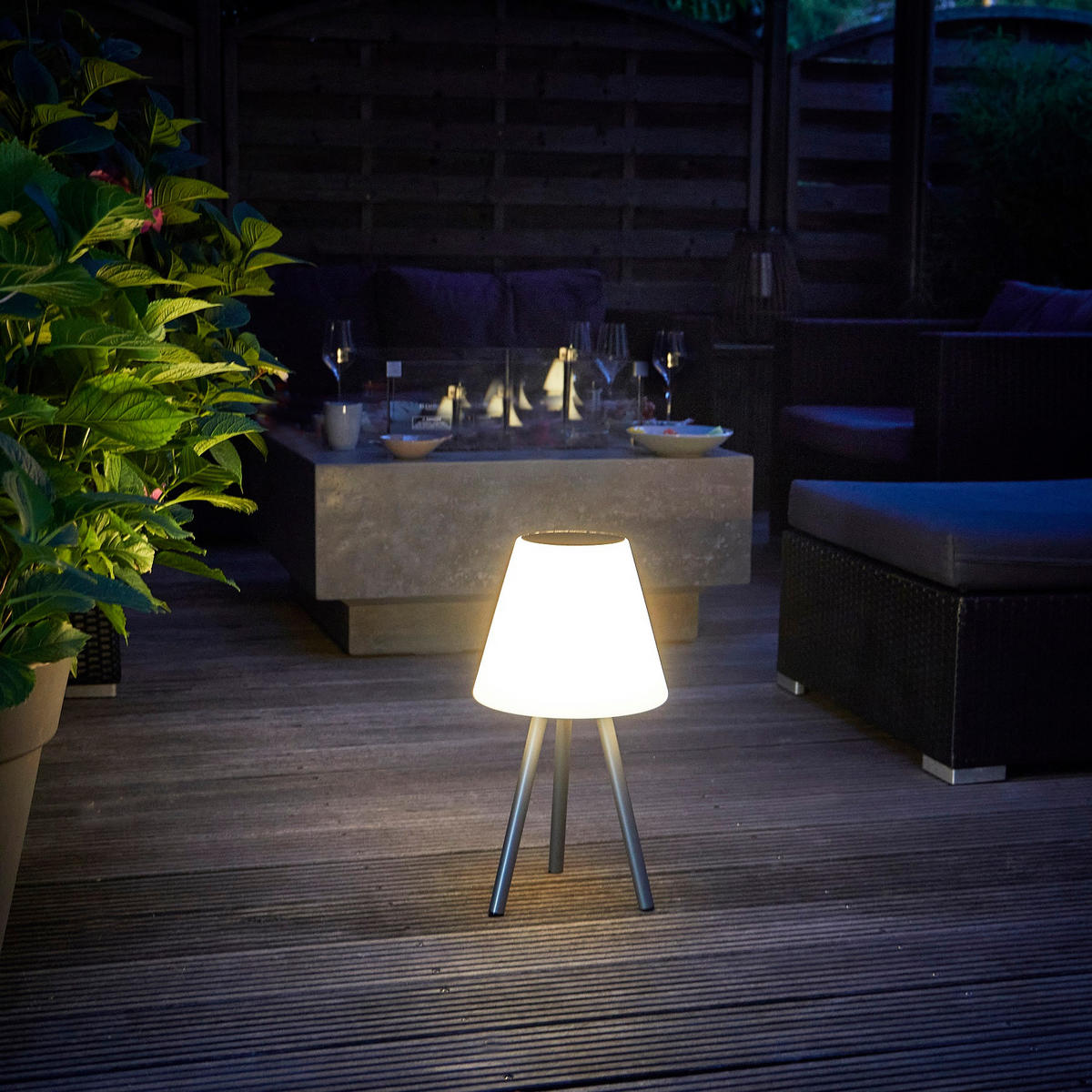 LED Lampe mit Solar Panel und integriertem Akku kabellos 14h Laufzeit USB - Weiß, Kunststoff (24.5/24.5/47cm) - Northpoint