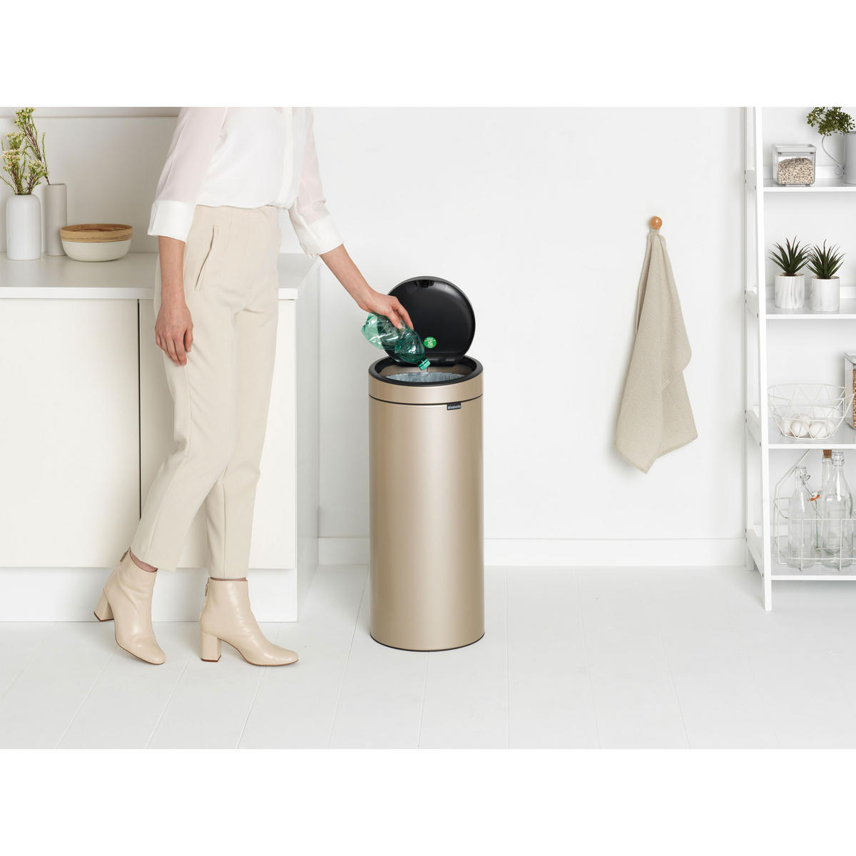 ABFALLEIMER Touch bin New, Metallic Gold, 30 L - Goldfarben, Metall (32.8/76/32.8cm) - Brabantia
