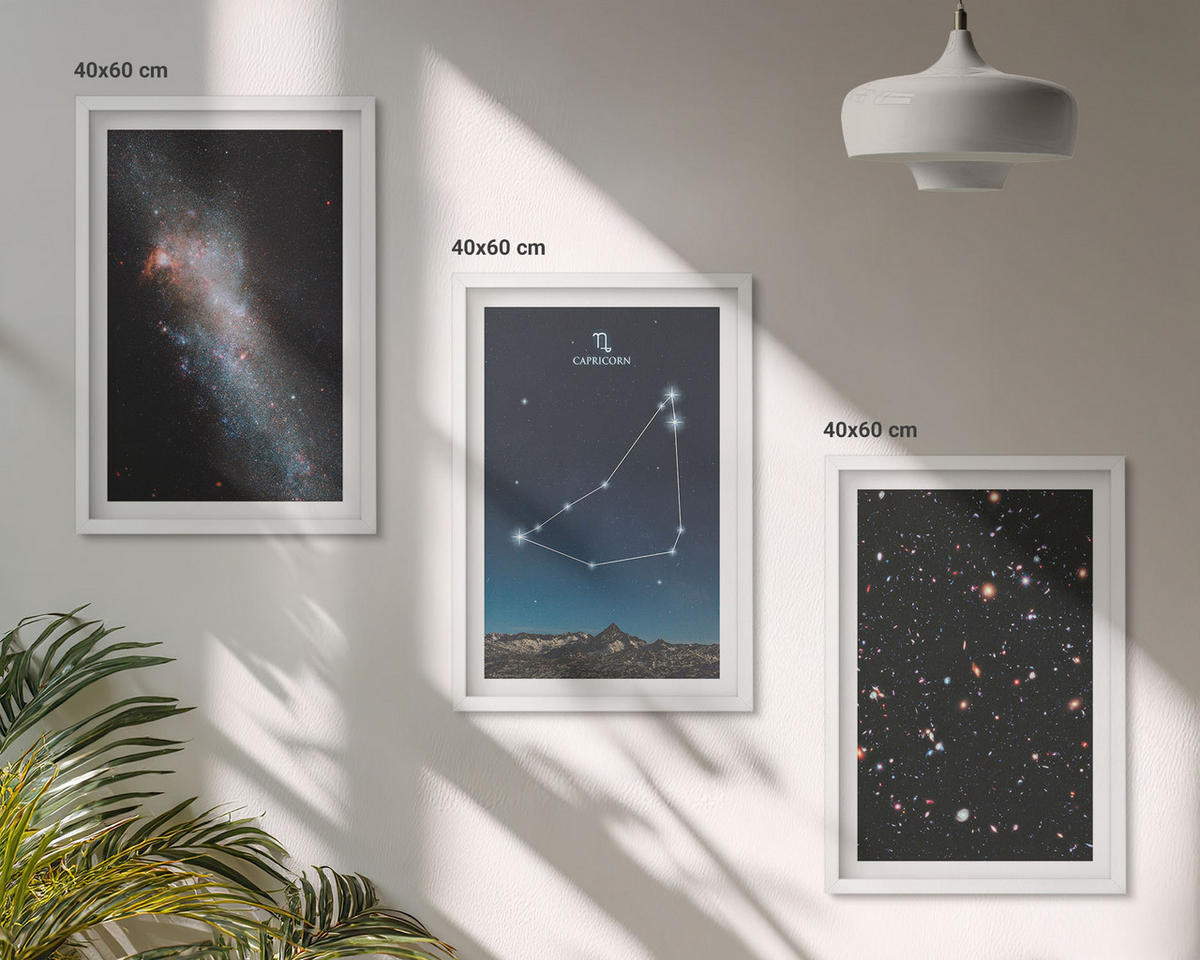 BILDER SET 3er Set - 40x60 cm Weißer Rahmen - Galaxie im Sternbild Steinbock - Weiß, Kunststoff (40/60cm) - TULUP