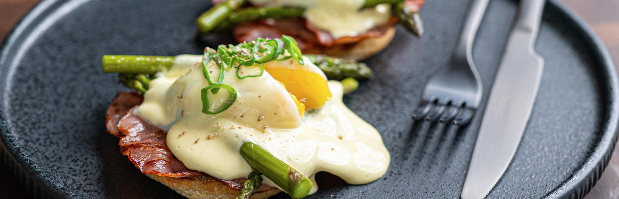 Siemens in Kooperation mit XXXLutz: XXXLutz Lieblingsrezept: Egg Benedict-Variation