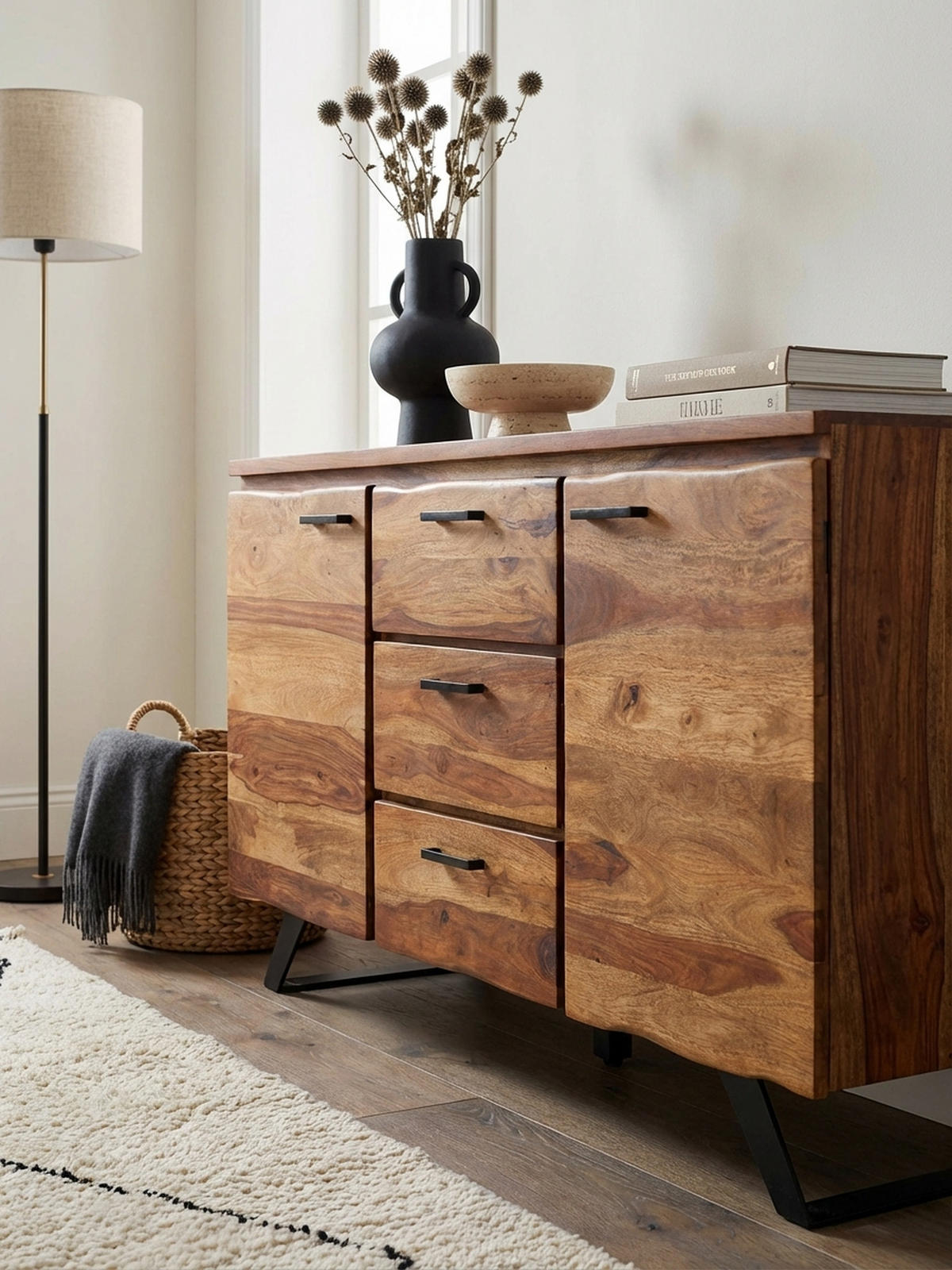 SIDEBOARD – Massivholz, 145x82x45 cm, mit Baumkante, Metallgestell - Schwarz/Braun, Holz/Metall (145/82/45cm) - KADIMA DESIGN