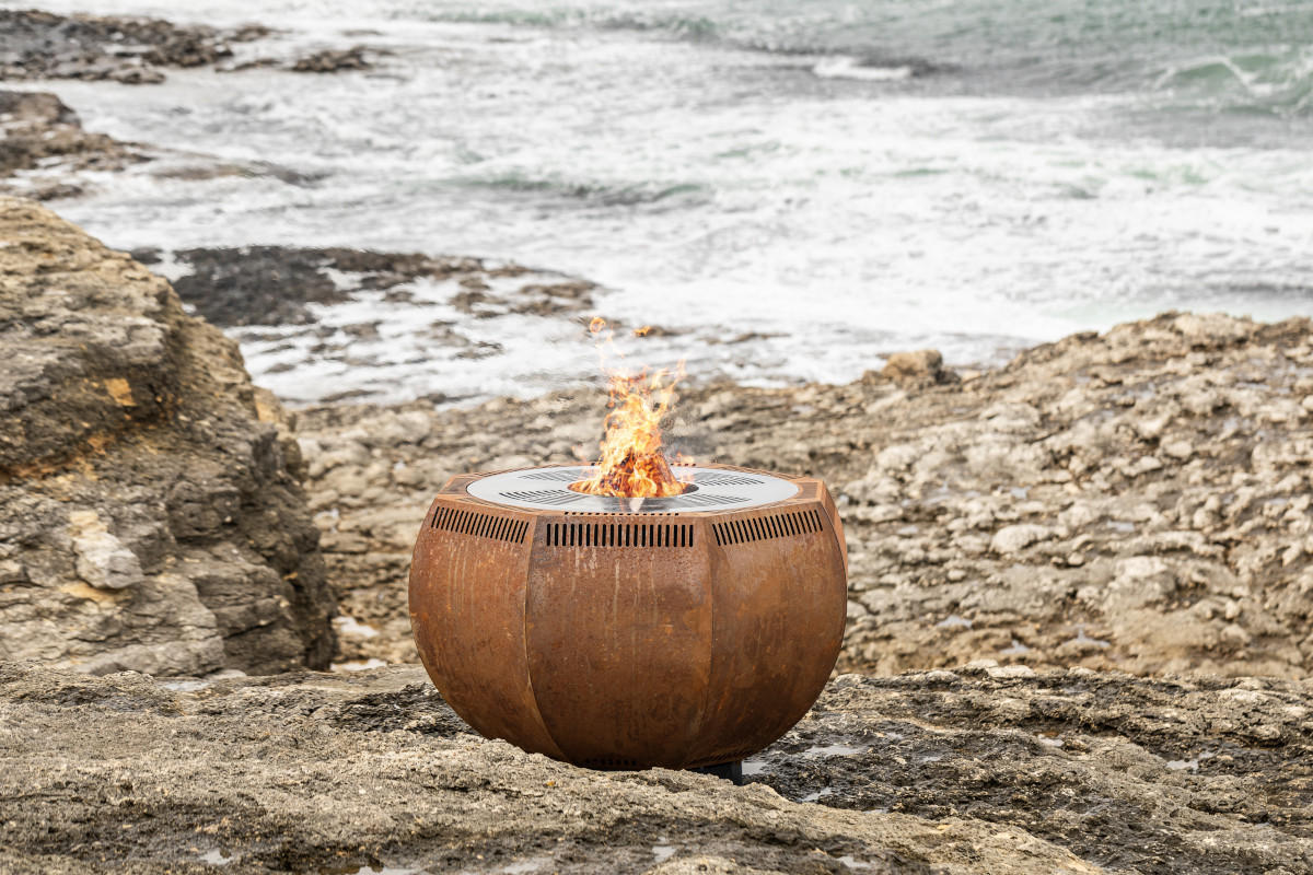 FEUERSCHALE mit Grillring WOX Schwarz 115 x 115 x 80 cm 110 kg pulverbeschichtet - Schwarz, Metall (115/80/115cm) - The Favilla