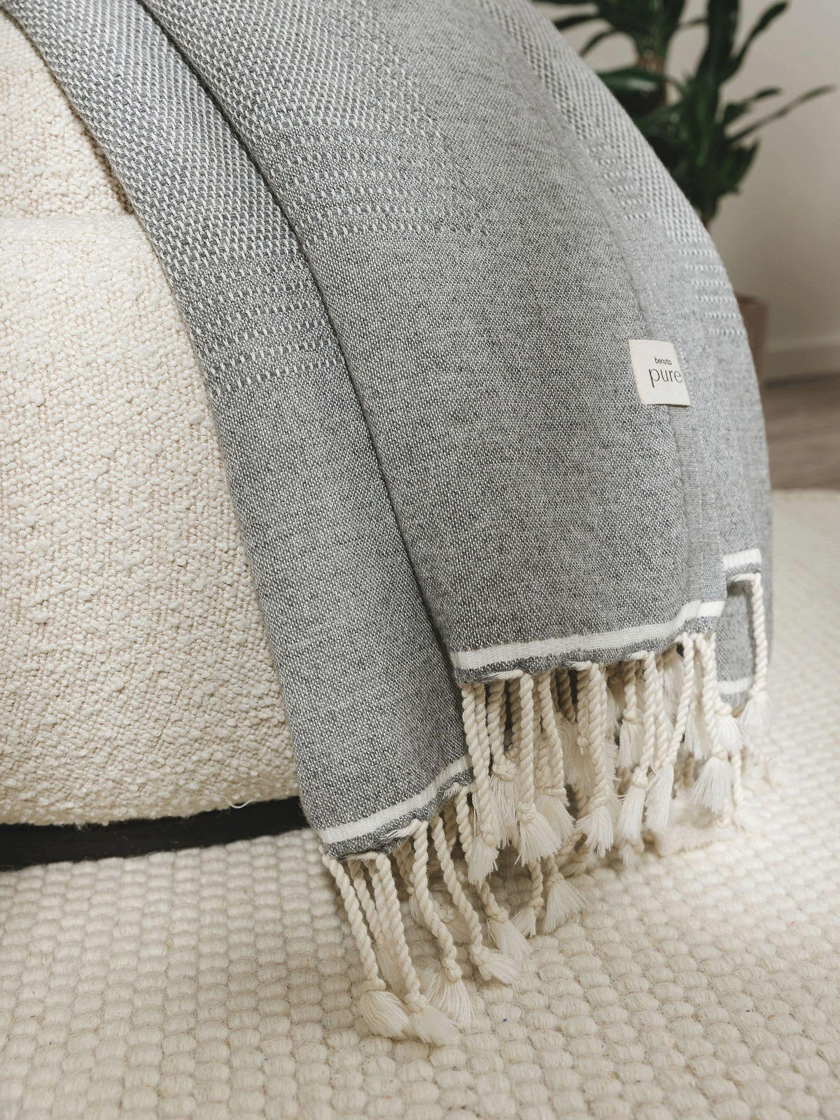 DECKE Olivia Grau 140x200 cm - Grau, Textil (140/200cm) - benuta Pure