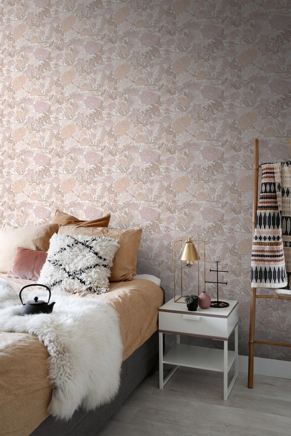 TAPETE Blumenmuster 50 x 900 cm - Lila, Papier (50/900cm) - ESTAhome
