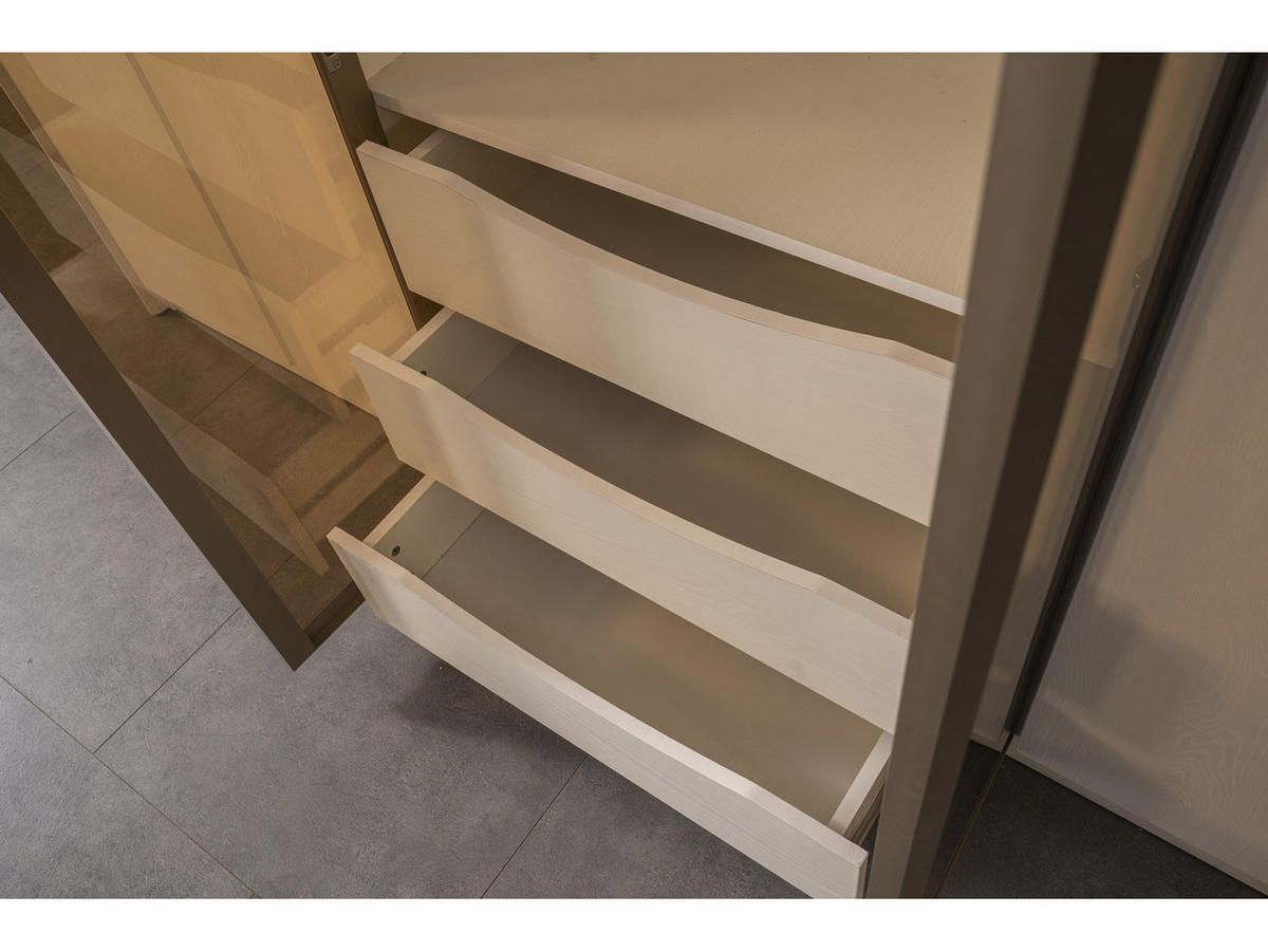 KLEIDERSCHRANK Eos 6 trg. - Beige, Holzwerkstoff (260/223/55cm)