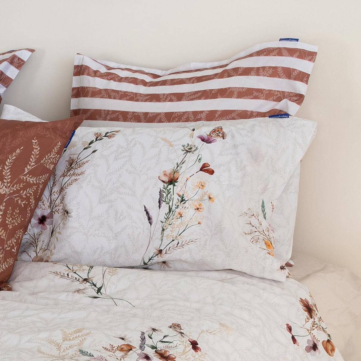 KISSENBEZUG wild flowers 60x60 cm mehrfarbig - Multicolor, Textil (60/60cm) - Happy Friday