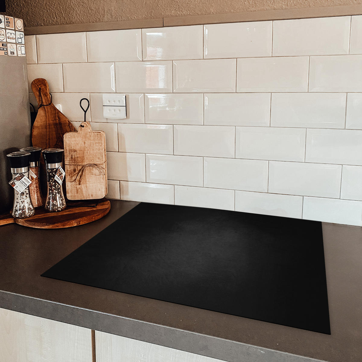 HERDABDECKPLATTE Beton - Schwarz - Grau - Strukturiert - Industriell 65x52 cm - Graphitfarben, Kunststoff (65/52/0.2cm) - MuchoWow