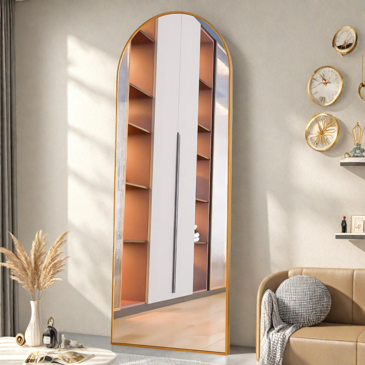 STANDSPIEGEL gewölbter Spiegel, 1650 × 600 mm, Gold, Rahmen aus Aluminiumlegierung, Wohnzimmer/Schlafzimmer (65 × 23,6 Zoll) - Goldfarben, Glas (60/165/3cm) - WoodenAura