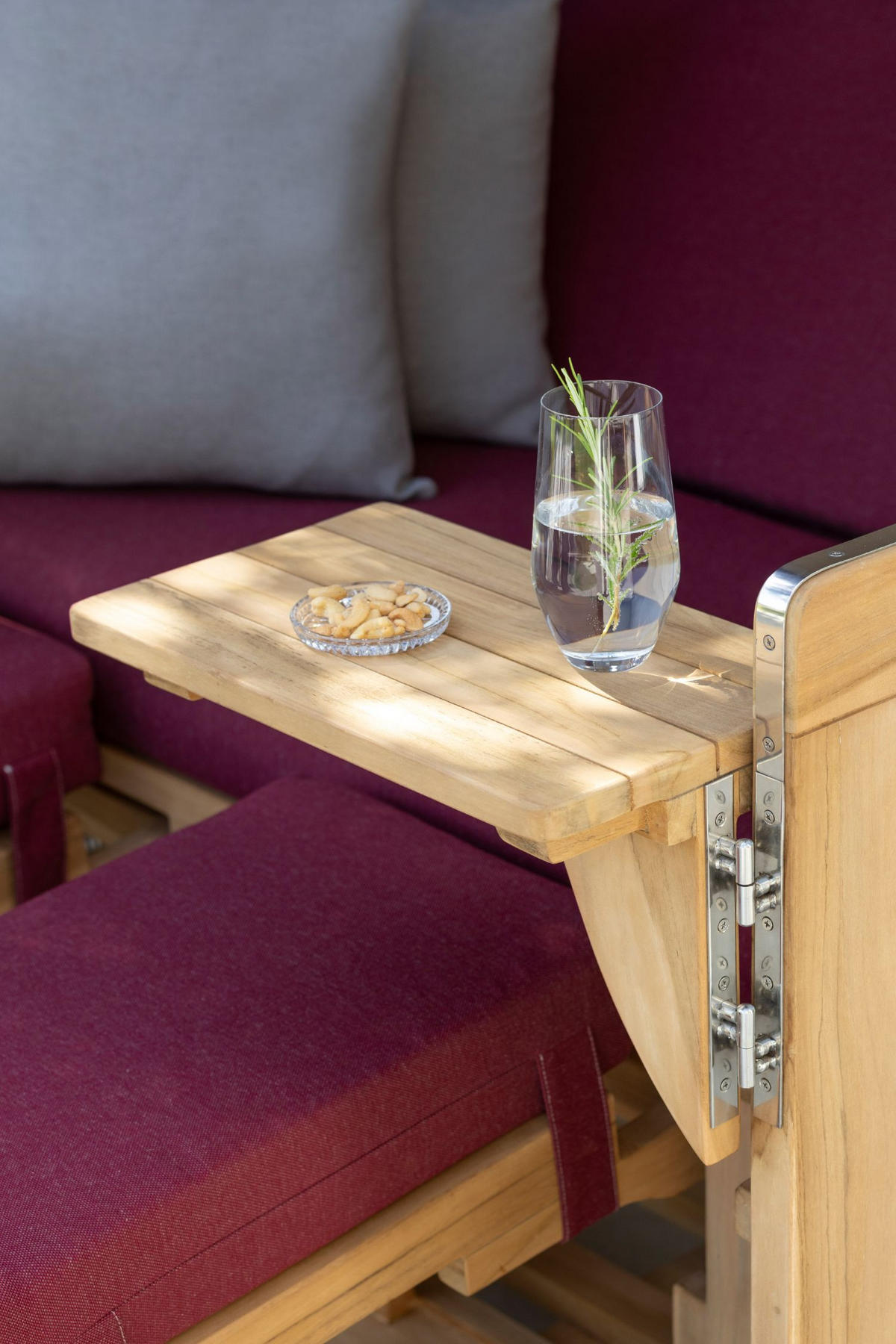 STRANDKORB Komplettset: Ammersee Grande XL Teak Bullauge - PE shell - Modell 594 - Rot/Grau, Holz/Kunststoff (142/165/95cm) - bene living