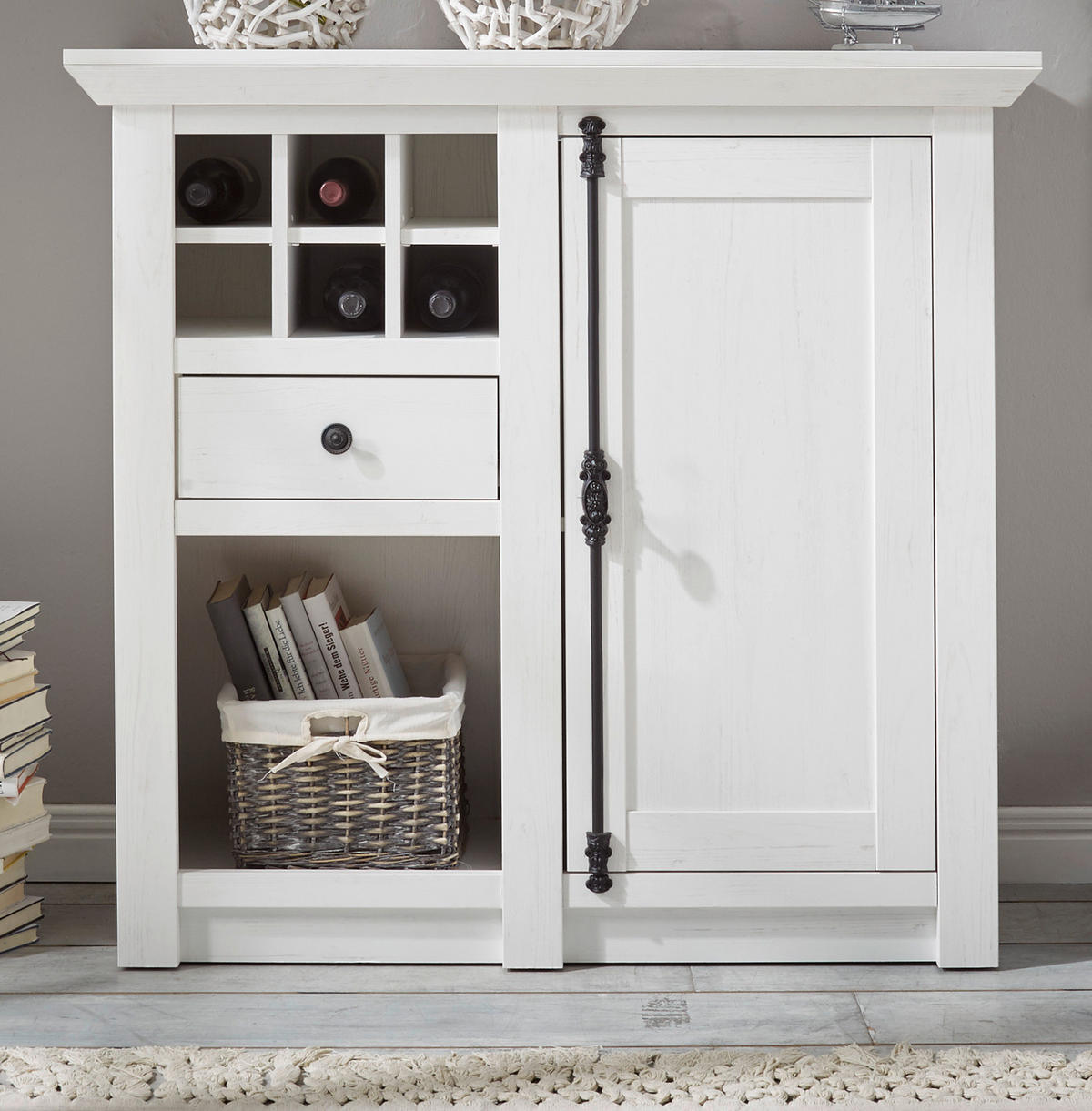 KOMMODE Pinie weiß Landhaus 105 cm, Anrichte mit Weinregal - Schwarz/Weiß, Holzwerkstoff/Metall (105/100/45cm) - Furn.Design