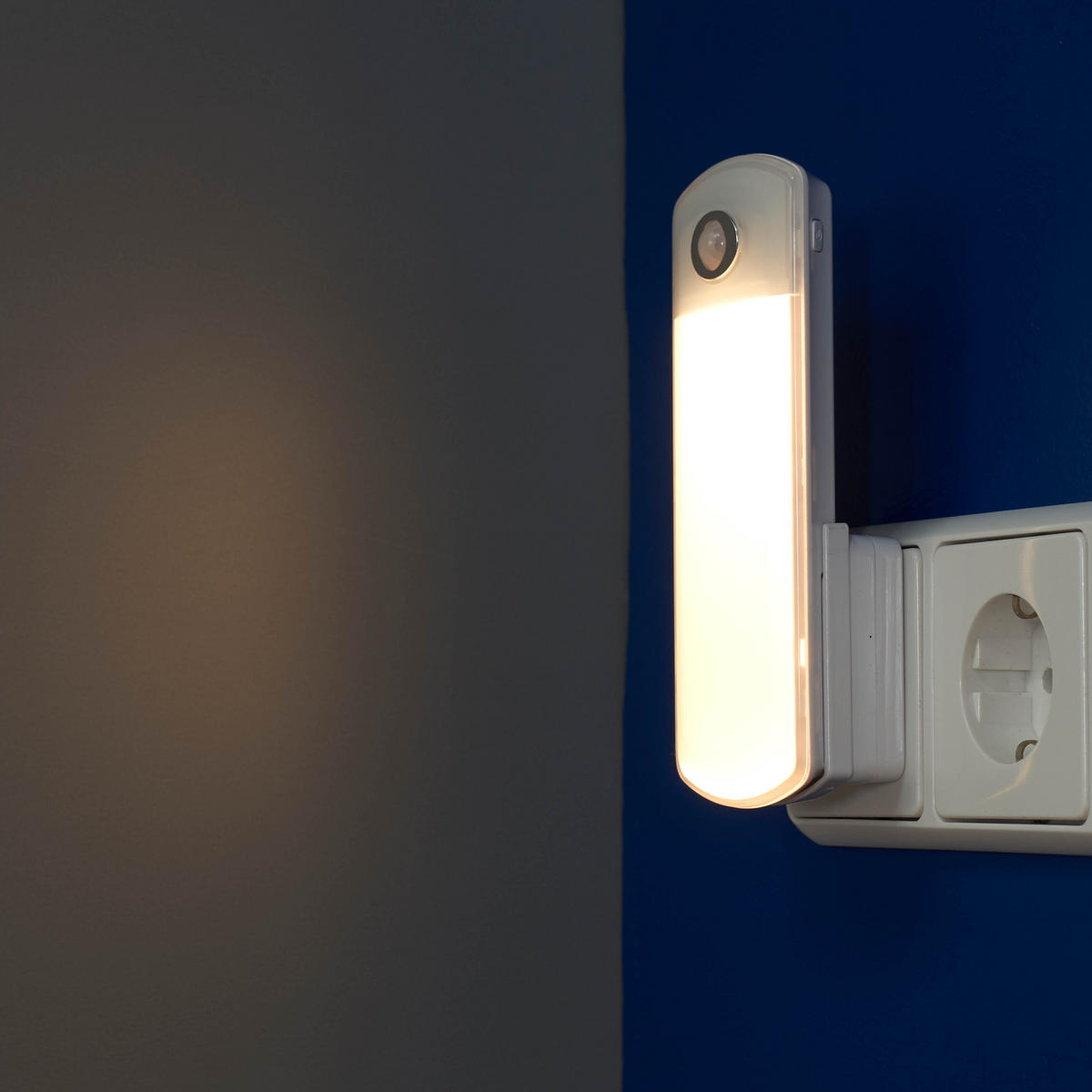 LED-STECKDOSEN-LEUCHTE Groß Weiß Kunststoff 2er-Set - Weiß, Kunststoff (1.5/6.3/16cm) - Northpoint