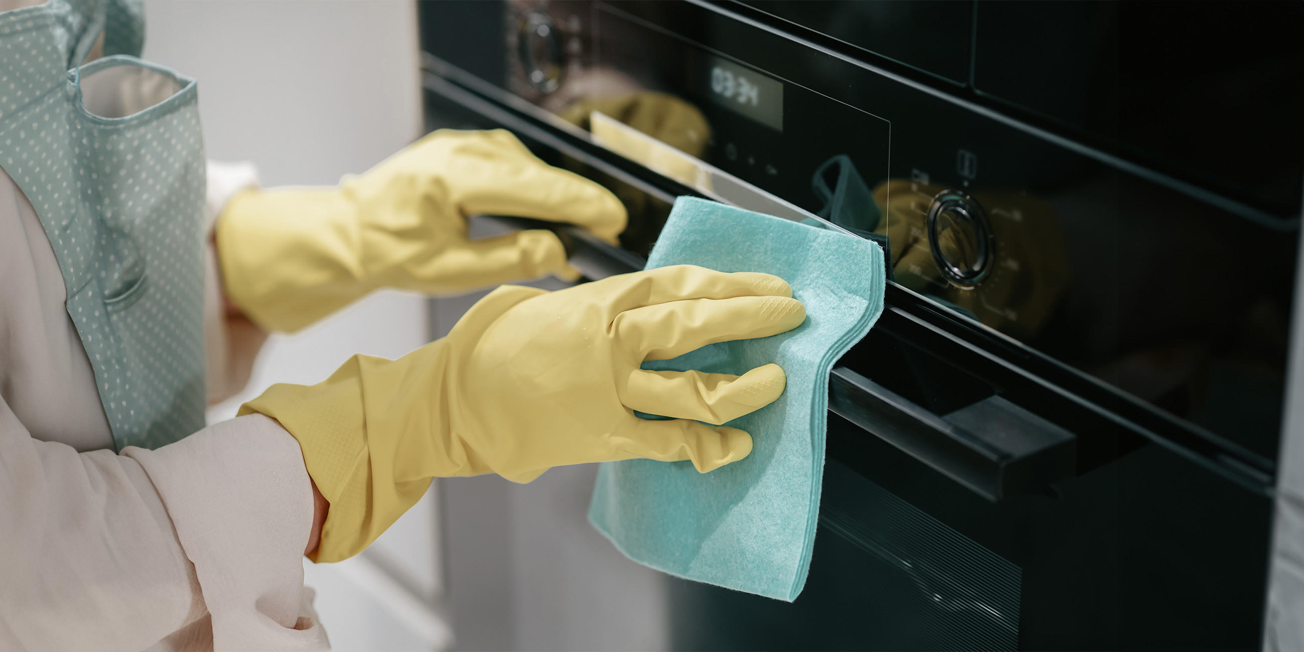 Küchenratgeber: Backofen reinigen, Ofen reinigen, Handschuhe, Waschmittel, Backofen
