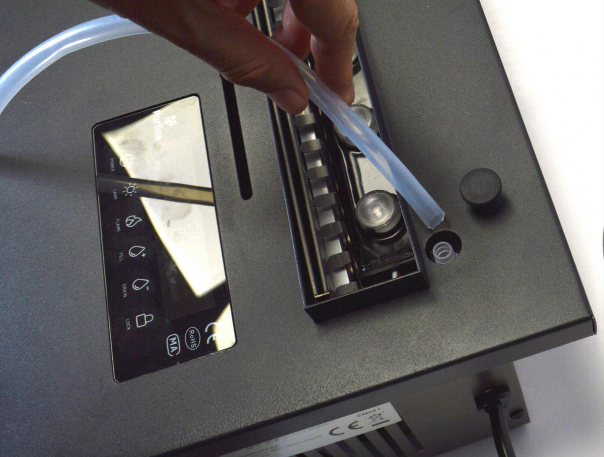 WASSERKAMIN zur Dekoration Schwarz Einfügemuster 12 L Tank - Schwarz, Metall (200/24/19cm) - Purline