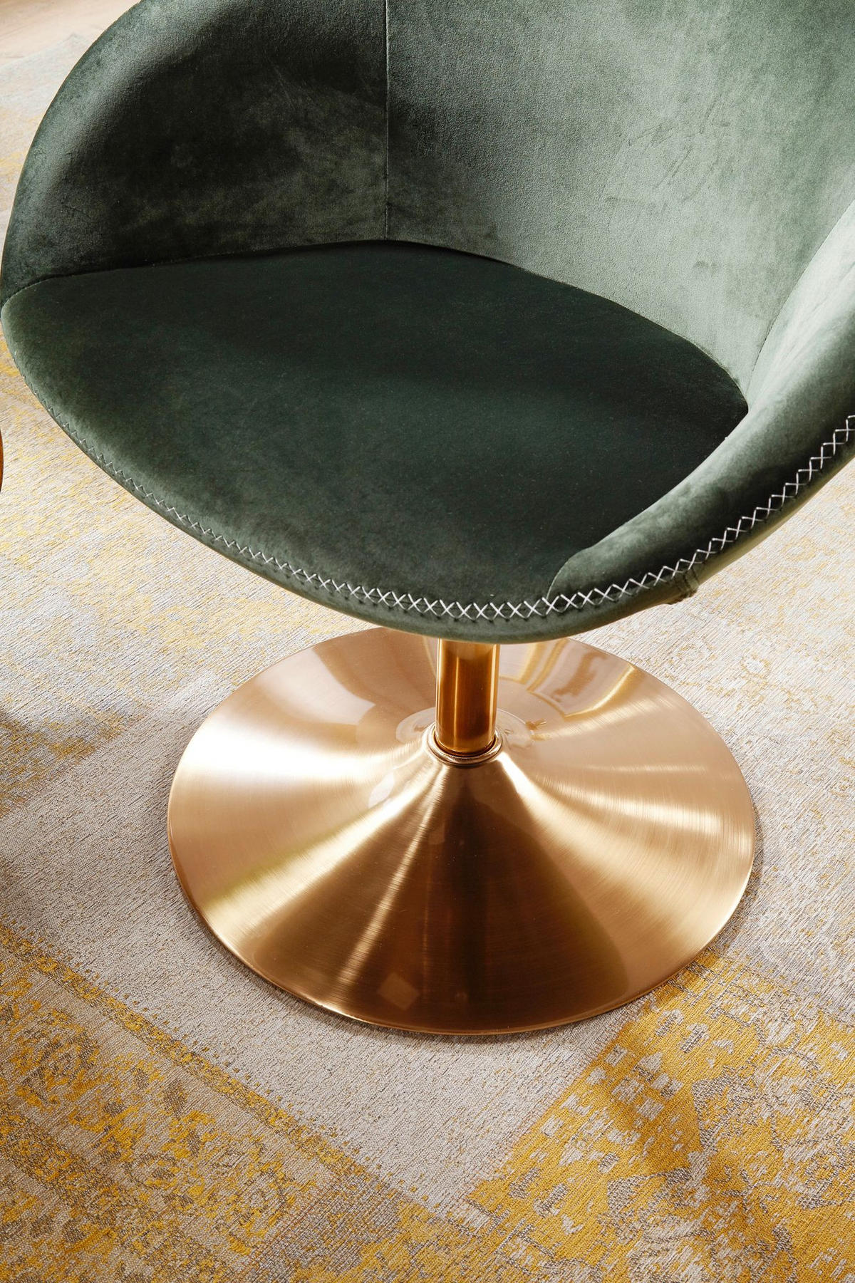 LOUNGESESSEL Samt mit 360° Drehfunktion, Grün 70x70x79 cm - Goldfarben/Grün, Textil/Metall (70/79/70cm) - KADIMA DESIGN