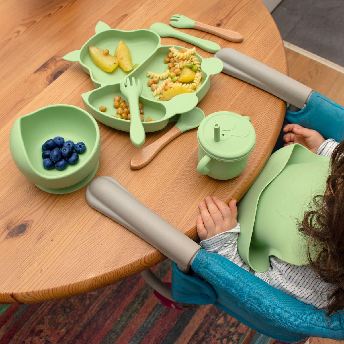 BABY KINDER GESCHIRR SET (8-tlg.) - Grün, Kunststoff (19/4/24cm) - Intirilife