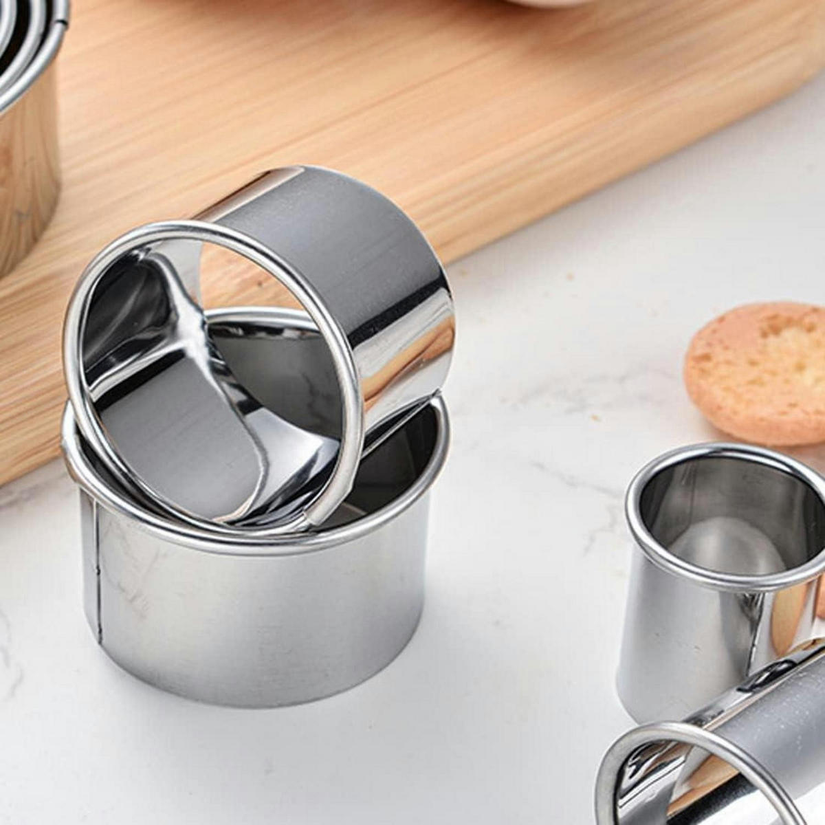 AUSSTECHFORM Set Rund 12-teilig Edelstahl - Silberfarben, Metall (9/3.4/9cm)