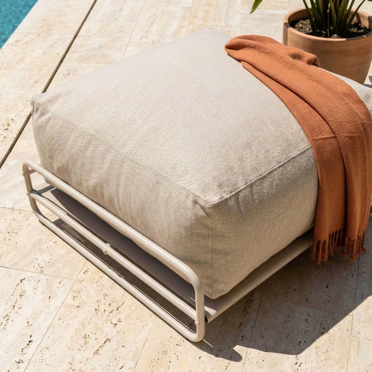 GARTENHOCKER mit Gestell, beigem - Beige, Textil (97/42/97cm) - Oviala