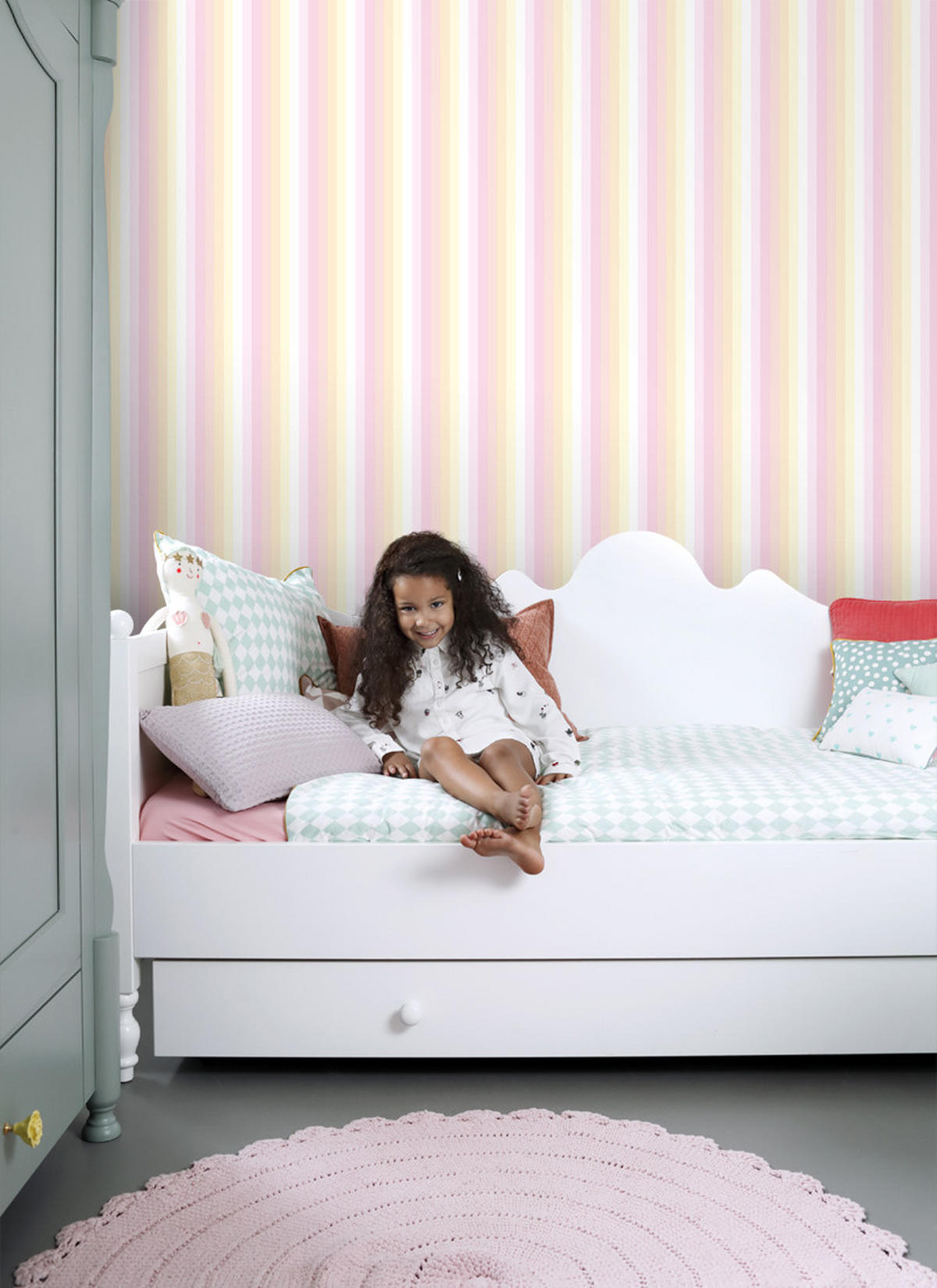 TAPETE Regenbogenstreifen 53 cm x 10.05 m - Pink, Papier (53/0.1cm) - ESTAhome