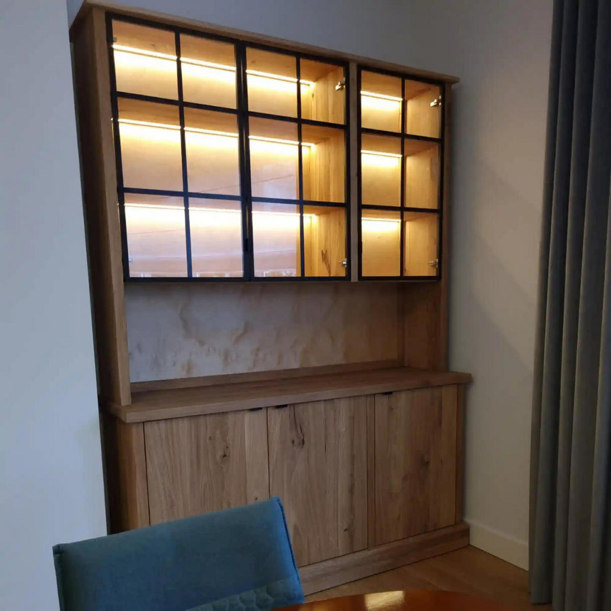 ANRICHTE aus Eiche mit Beleuchtung MARINO I - Eichefarben, Holz (175/225/50cm) - Rawood Furniture