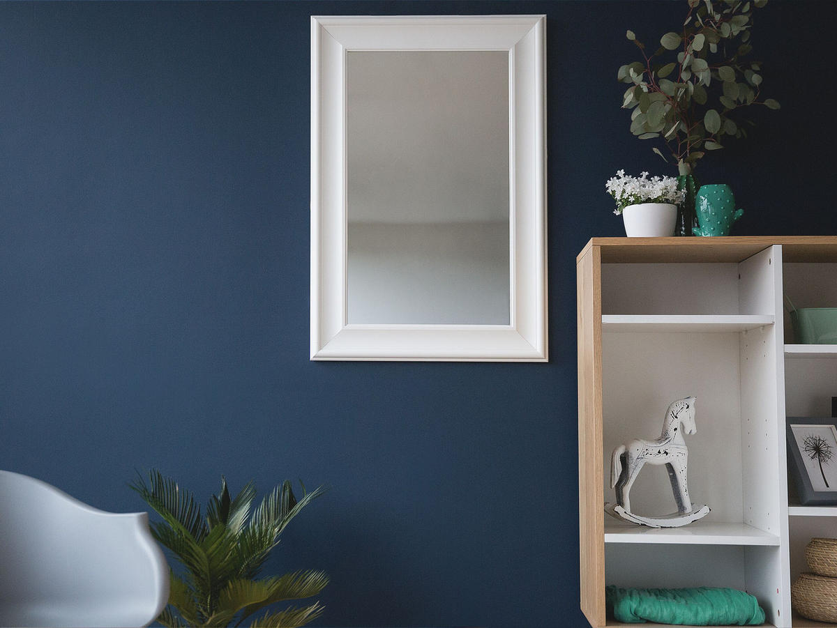 WANDSPIEGEL weiß rechteckig 60/90 cm Lunel - Weiß, Kunststoff (60/90/3cm) - Beliani