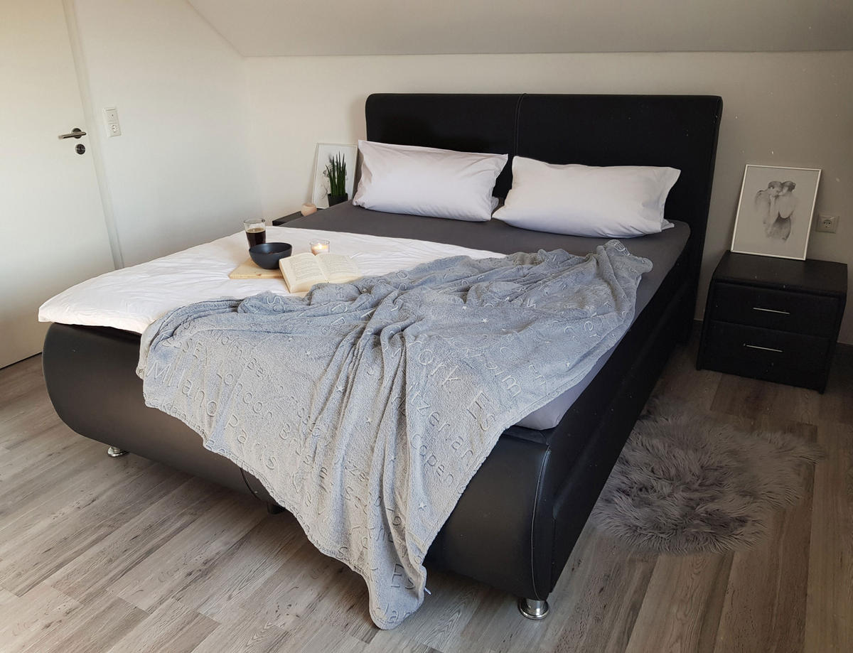 KUSCHELDECKE, 150x200 cm, 100% Polyester, Grau - Grau, Textil (150/200cm) - Zollner