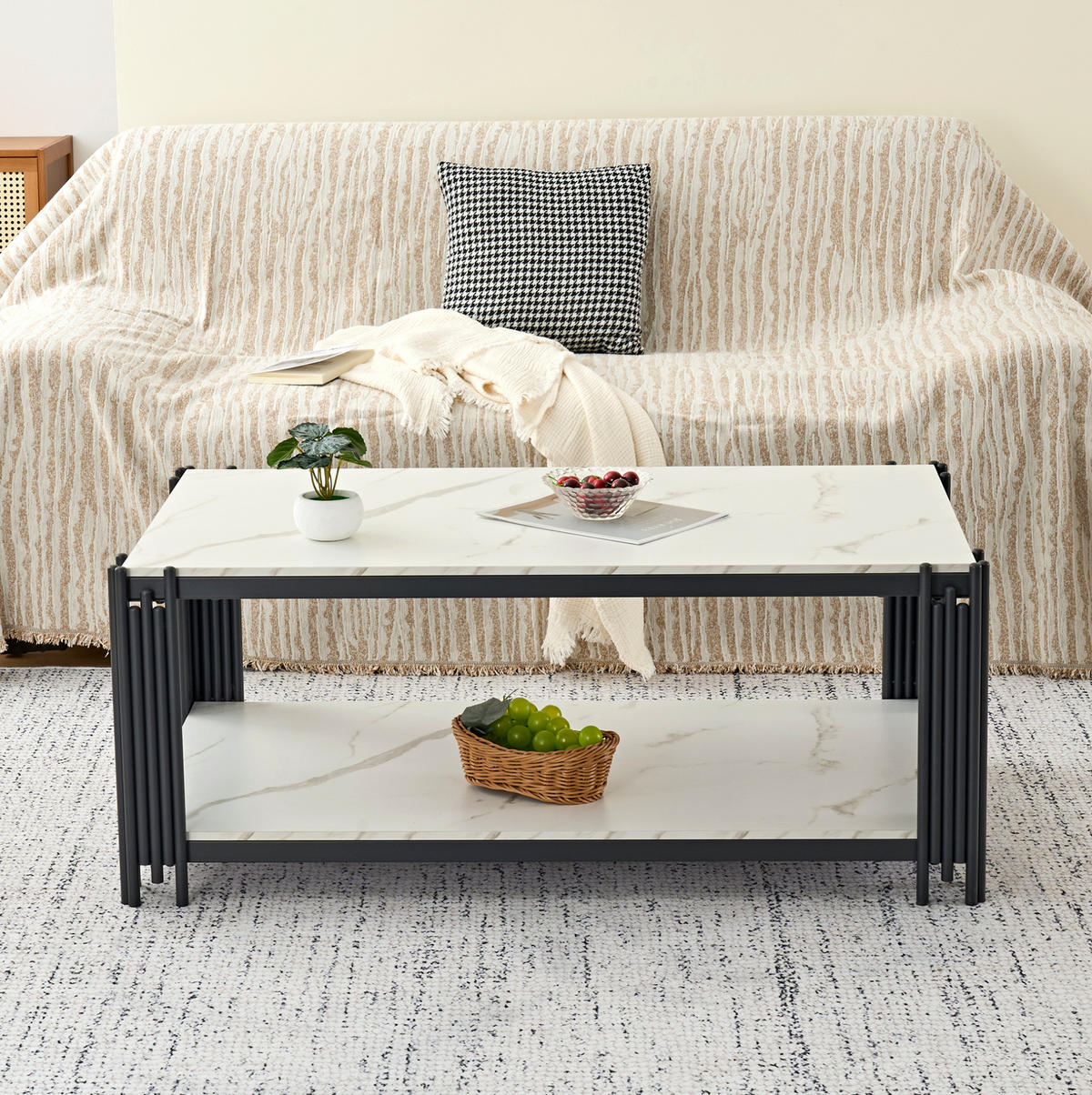 COUCHTISCH 114/64/46 cm in Weiß-Schwarz mit 2 Ablagen und Marmoroptik - Schwarz, Holzwerkstoff (114/64/46cm) - Flora Grace