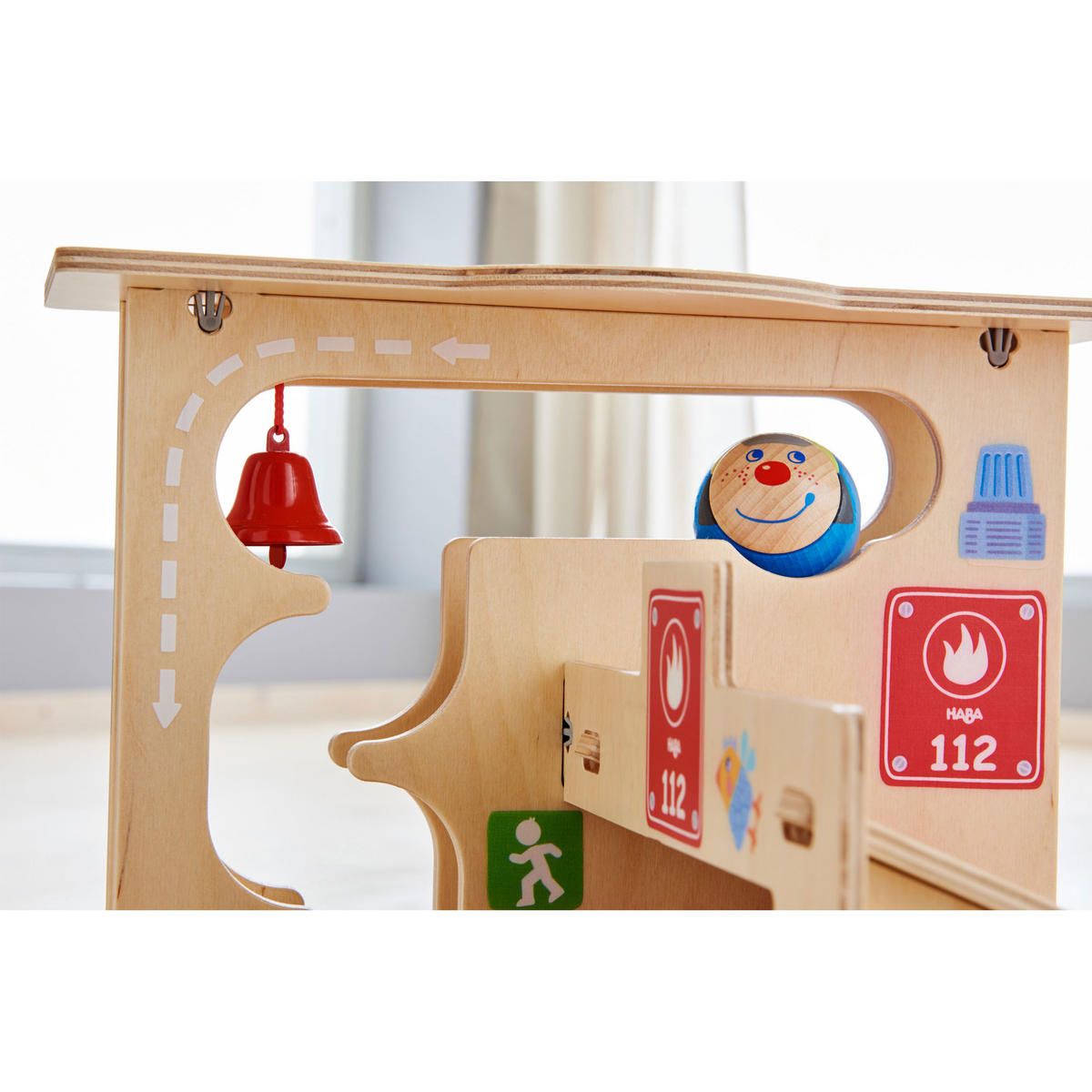SPIELZEUGAUTO Kullerbü Spielbahn Feuerwehrwache, ab 2 Jahren - Multicolor, Kunststoff (31.5/47.5cm) - Haba