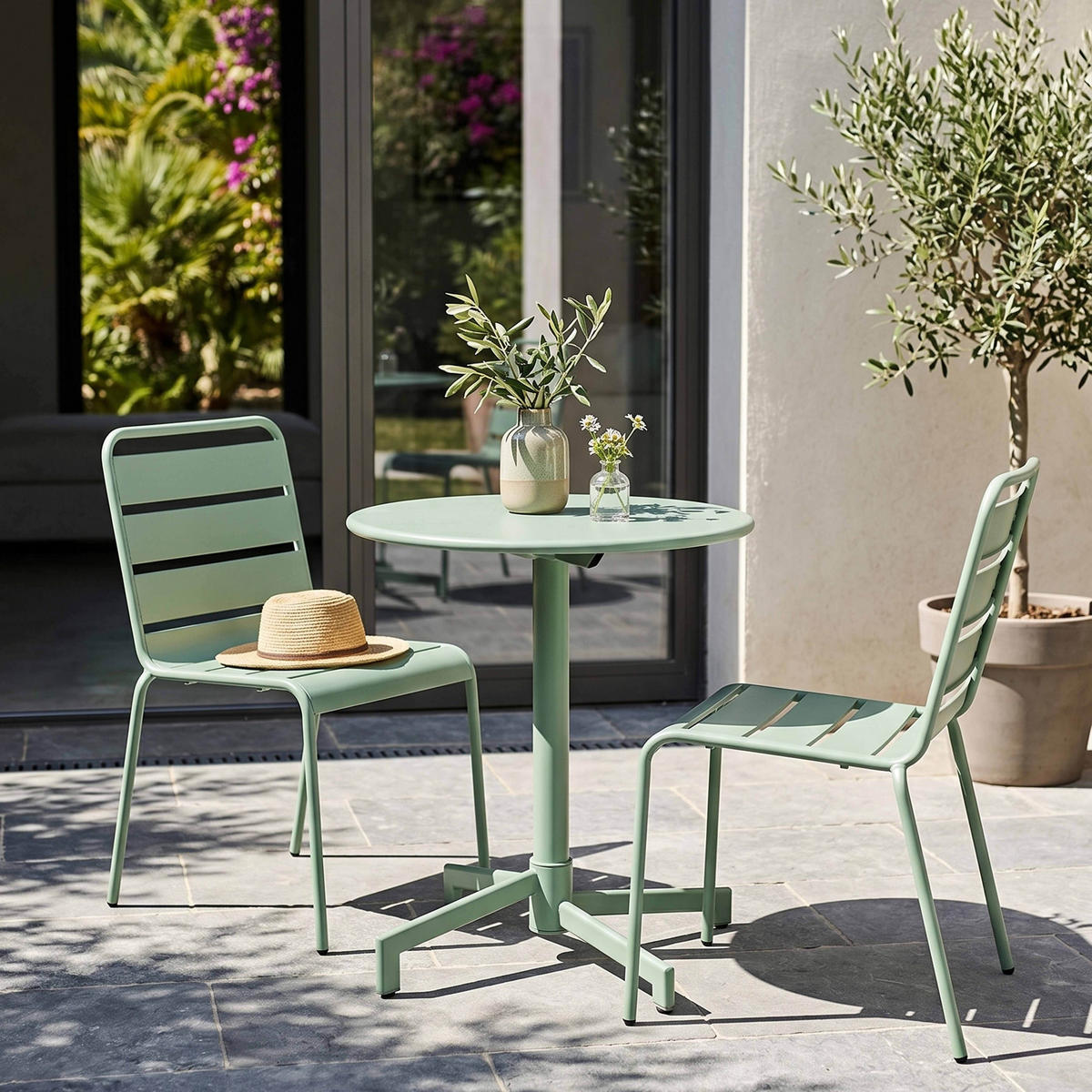 BISTROTISCH, Salbeigrün - Grün, Metall (70/70/72cm) - Oviala