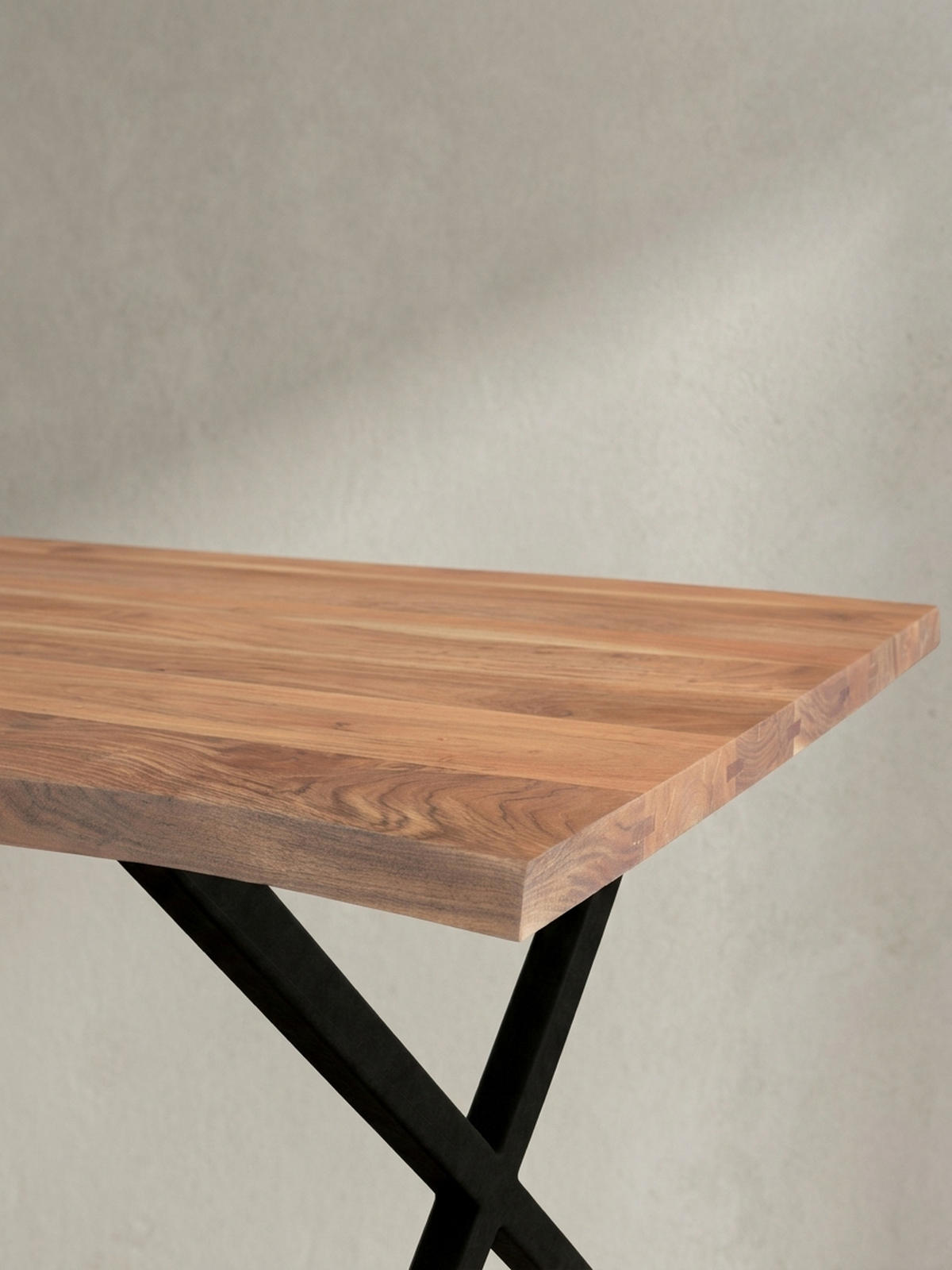 SCHREIBTISCH Massivholz X-Gestell Baumkante Handgefertigt KRETA, Goldbraun-Schwarz 140x80x76 cm - Schwarz/Braun, Holz/Metall (80/140/76cm) - KADIMA DESIGN