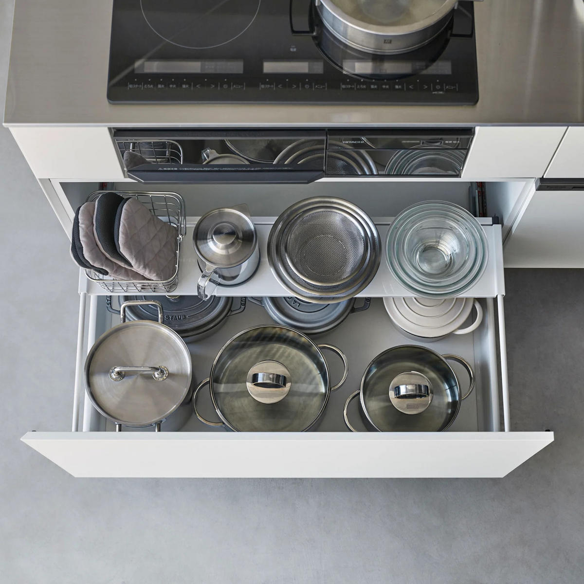 HERAUSNEHMBARE EINLEGEBODEN Tower 1731 Weiß Metall 3/60-108/15 cm - Weiß, Metall (10/3/15cm) - Yamazaki