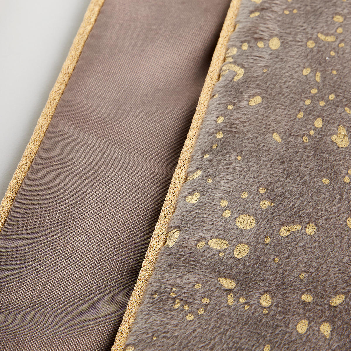 TISCHLÄUFER aus Samt DRIDIS 40x180 cm, Beige, Weihnachten Deko Tischdecke, Christmas - Beige, Kunststoff (180/40/1cm) - home&you