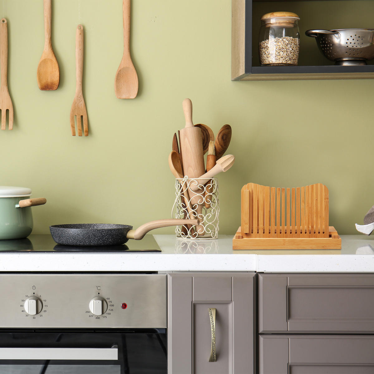 BROTSCHNEIDEHILFE - Hellbraun, Holz (23.5/31.5cm) - Relaxdays