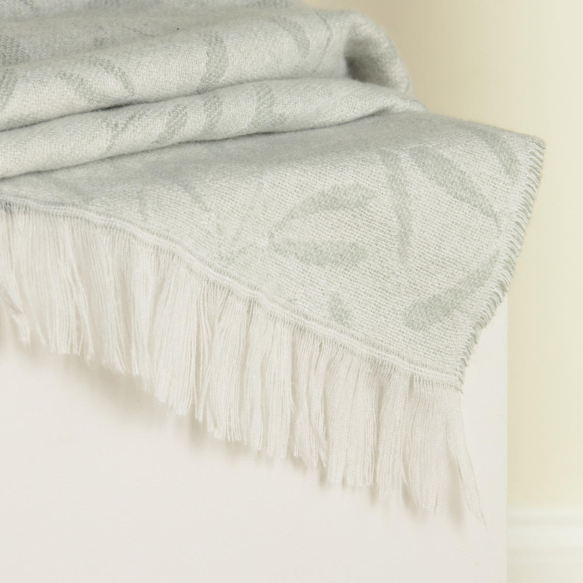 VISKOSEDECKE Imela - Grau, Textil (140/190cm) - home&you