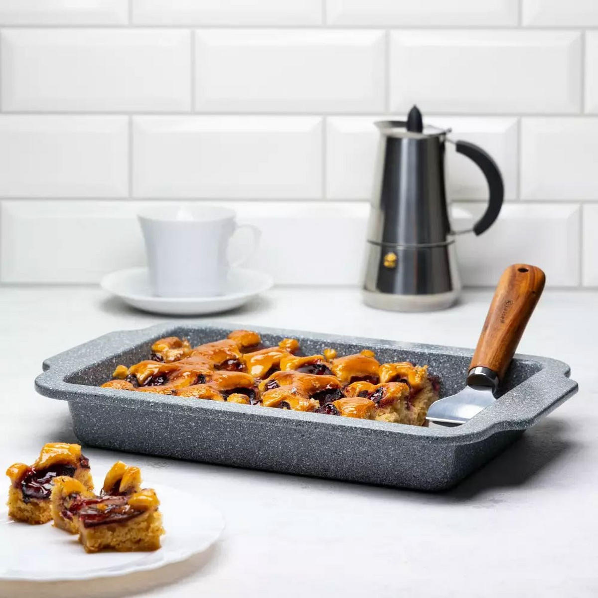 BACKFORM Grau 40.5/27/4.5 cm KB7383 - Grau, Metall (27/4.5/40.5cm) - Klausberg 